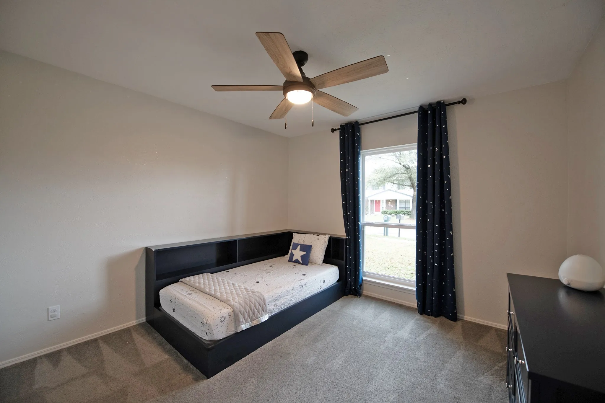 Single Family Residence For Rent in Rockwall County , 9322 Shipman Street, Rowlett, Texas 75088, 4 Bedroom, 2 Bathroom, 2 Garage spaces, 2,145 Sqft, built in 1985, mls#21360596, Real Estate Agent in Rowlett, Homes For Rent in Rockwall county, Homes For Rent in Rowlett, Realtor in Rowlett Texas, Real Estate Brokerage Independent Realty Texas, Luminita Cordes Realtor