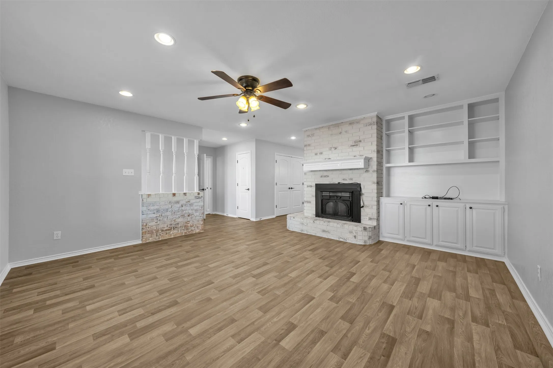 Single Family Residence For Sale in Palo Pinto County , 805 S Swanson Road, Mineral Wells, Texas 76067, 3 Bedroom, 2 Bathroom, 2 Garage spaces, 1,700 Sqft, built in 1984, mls#21358508, Real Estate Agent in Mineral Wells, Homes For Sale in Palo Pinto county, Homes For Sale in Mineral Wells, Realtor in Mineral Wells Texas, Real Estate Brokerage Independent Realty Texas, Luminita Cordes Realtor