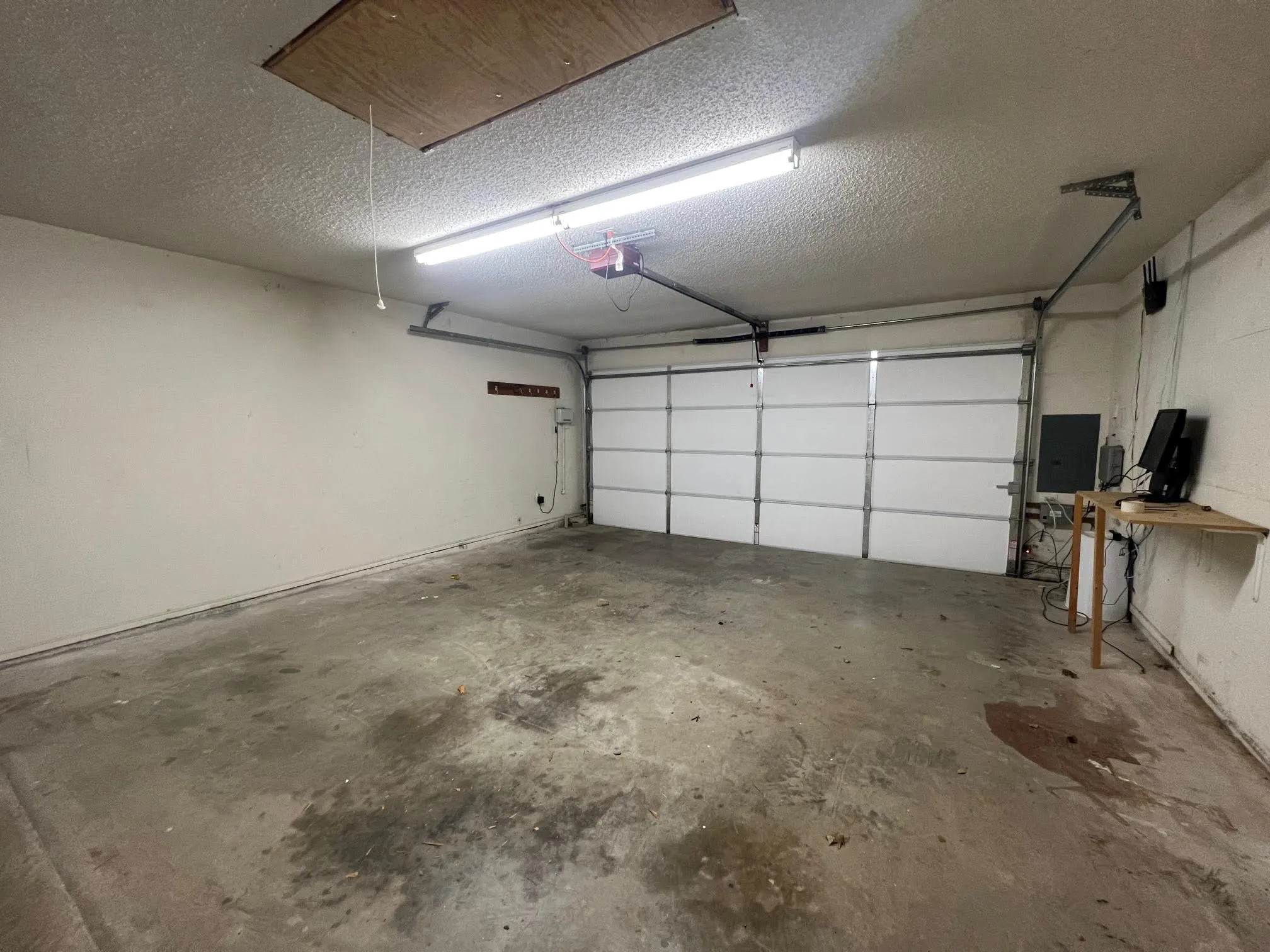 Single Family Residence For Rent in Collin County , 1008 Charter Oak Street, Allen, Texas 75002, 5 Bedroom, 2 Bathroom, 2 Garage spaces, 1,953 Sqft, built in 1988, mls#21359542, Real Estate Agent in Allen, Homes For Rent in Collin county, Homes For Rent in Allen, Realtor in Allen Texas, Real Estate Brokerage Independent Realty Texas, Luminita Cordes Realtor