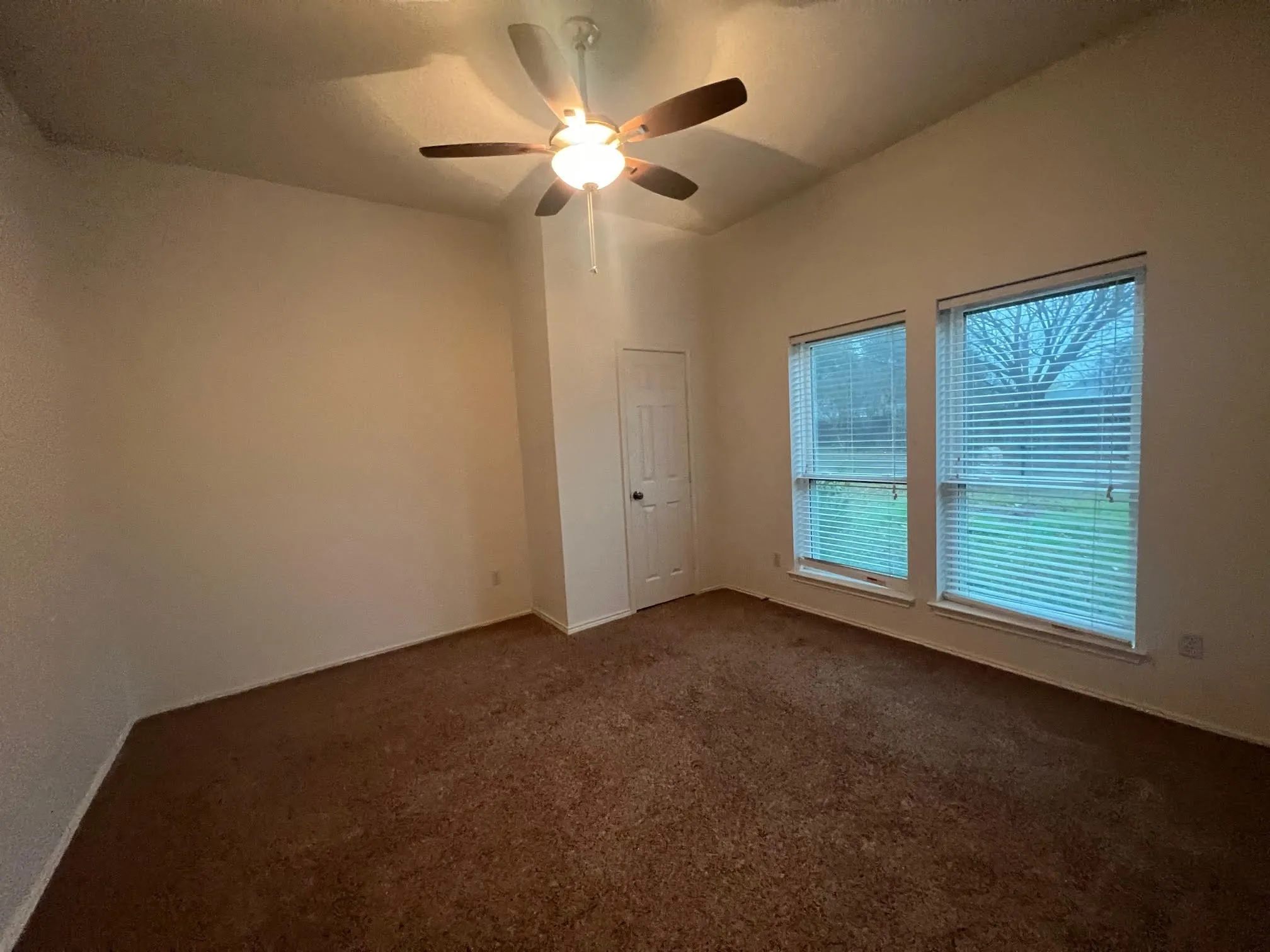 Single Family Residence For Rent in Collin County , 1008 Charter Oak Street, Allen, Texas 75002, 5 Bedroom, 2 Bathroom, 2 Garage spaces, 1,953 Sqft, built in 1988, mls#21359542, Real Estate Agent in Allen, Homes For Rent in Collin county, Homes For Rent in Allen, Realtor in Allen Texas, Real Estate Brokerage Independent Realty Texas, Luminita Cordes Realtor