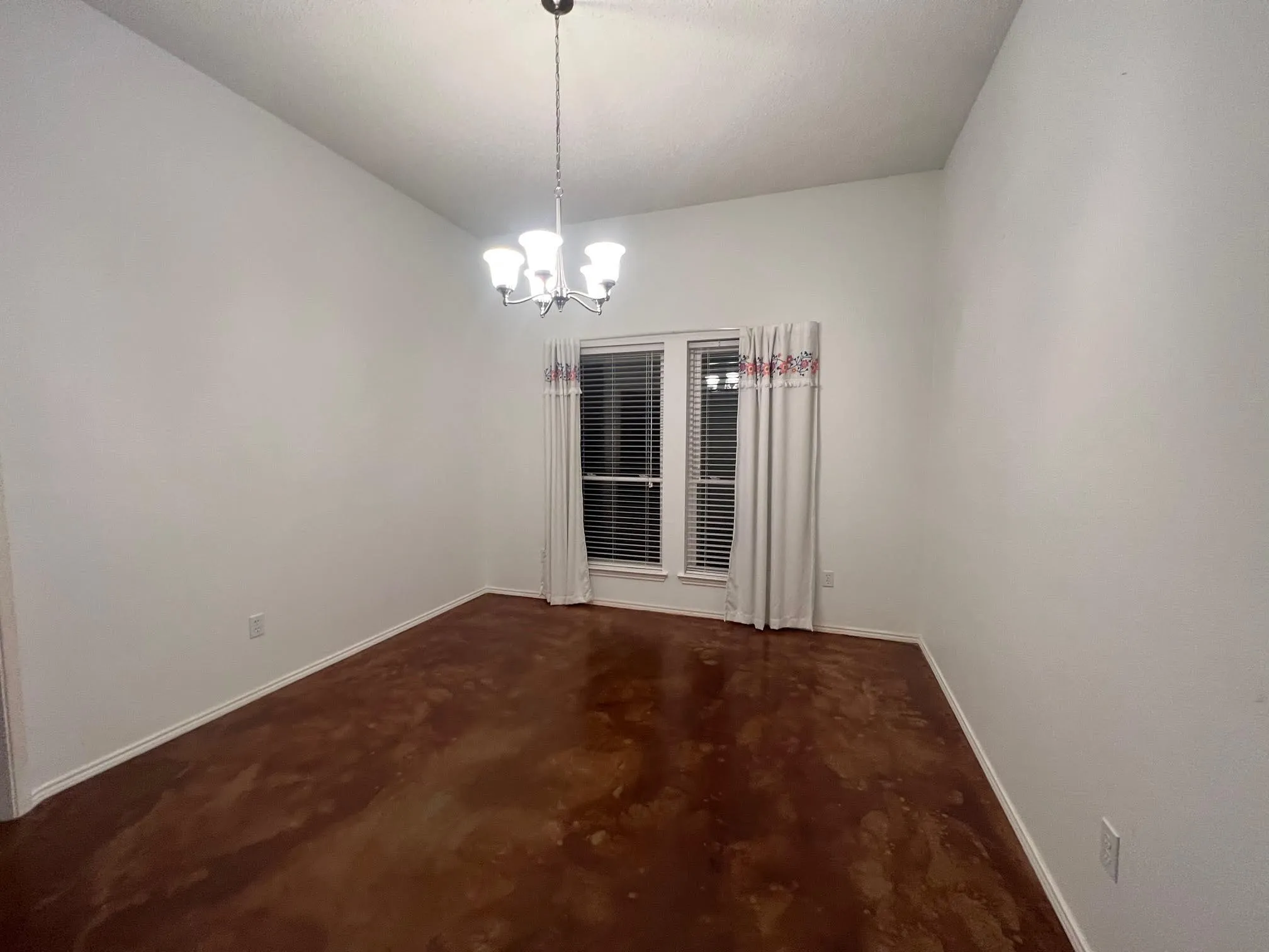Single Family Residence For Rent in Collin County , 1008 Charter Oak Street, Allen, Texas 75002, 5 Bedroom, 2 Bathroom, 2 Garage spaces, 1,953 Sqft, built in 1988, mls#21359542, Real Estate Agent in Allen, Homes For Rent in Collin county, Homes For Rent in Allen, Realtor in Allen Texas, Real Estate Brokerage Independent Realty Texas, Luminita Cordes Realtor