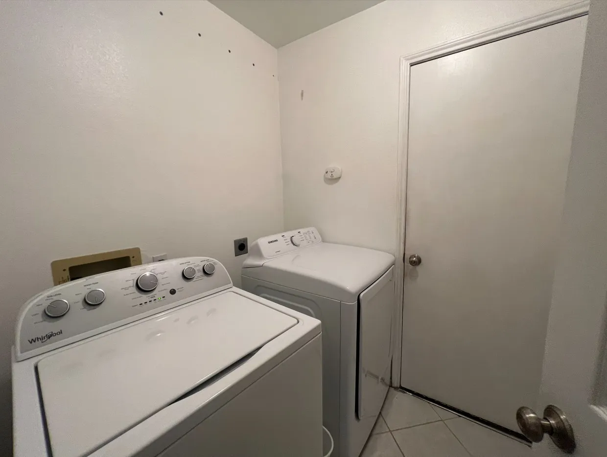 Single Family Residence For Rent in Collin County , 1008 Charter Oak Street, Allen, Texas 75002, 5 Bedroom, 2 Bathroom, 2 Garage spaces, 1,953 Sqft, built in 1988, mls#21359542, Real Estate Agent in Allen, Homes For Rent in Collin county, Homes For Rent in Allen, Realtor in Allen Texas, Real Estate Brokerage Independent Realty Texas, Luminita Cordes Realtor