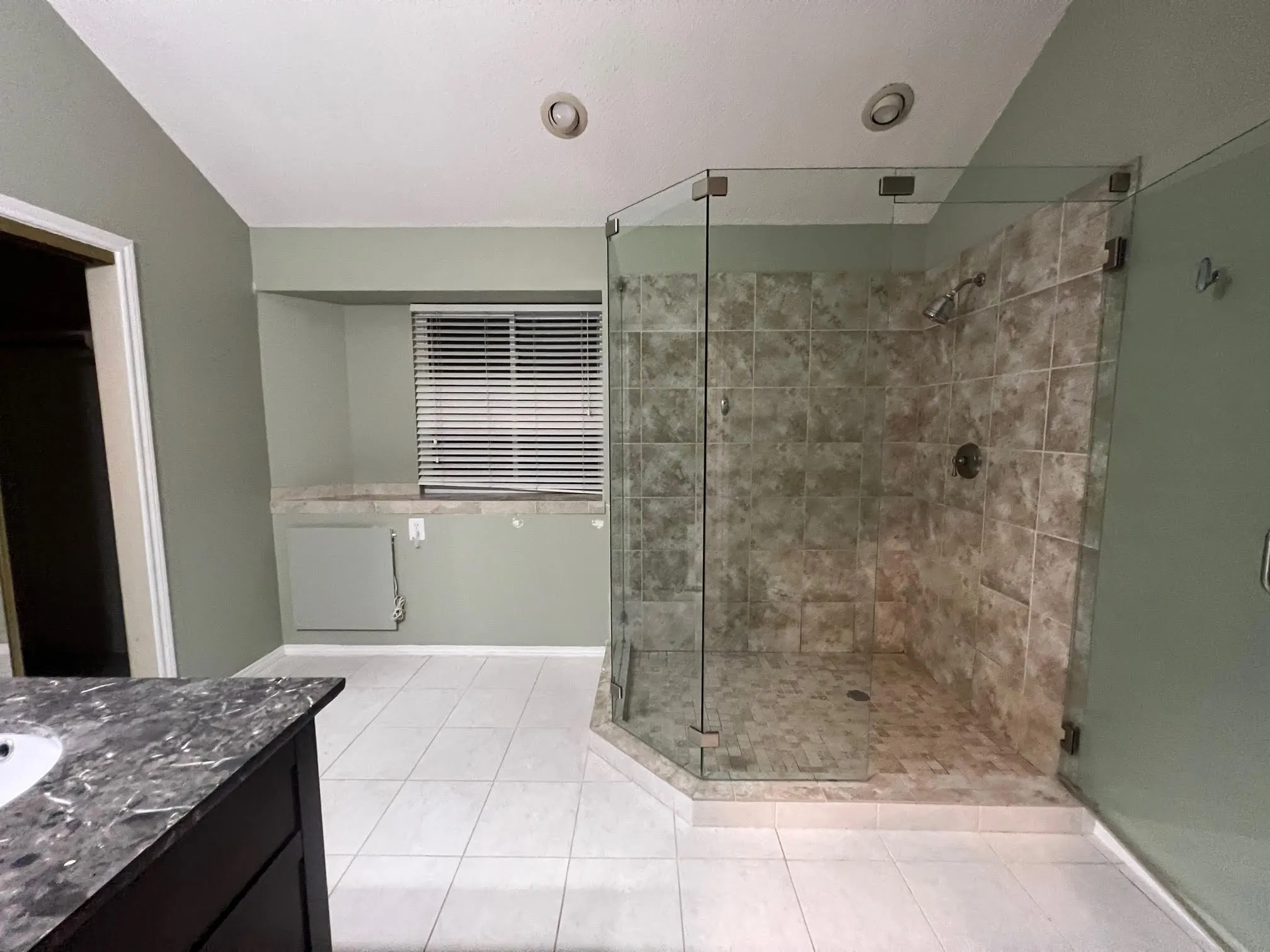 Single Family Residence For Rent in Collin County , 1008 Charter Oak Street, Allen, Texas 75002, 5 Bedroom, 2 Bathroom, 2 Garage spaces, 1,953 Sqft, built in 1988, mls#21359542, Real Estate Agent in Allen, Homes For Rent in Collin county, Homes For Rent in Allen, Realtor in Allen Texas, Real Estate Brokerage Independent Realty Texas, Luminita Cordes Realtor