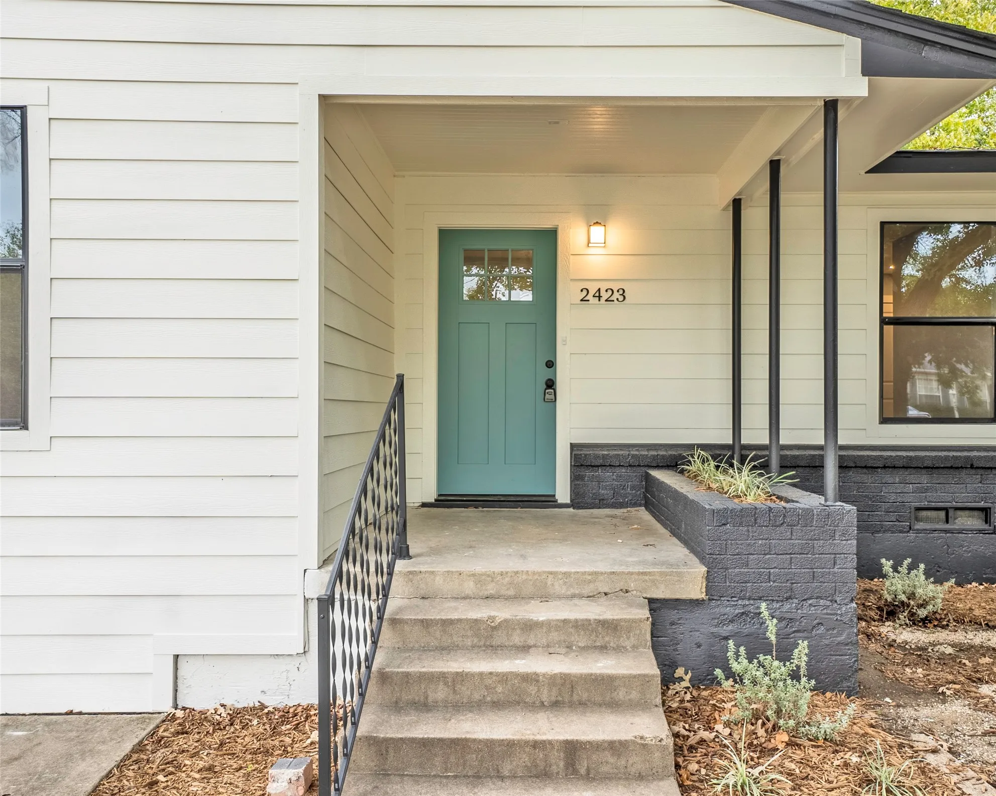 Single Family Residence For Rent in Dallas County , 2423 Fenwick Drive, Dallas, Texas 75228, 3 Bedroom, 2 Bathroom, Garage spaces, 1,320 Sqft, built in 1951, mls#21360597, Real Estate Agent in Dallas, Homes For Rent in Dallas county, Homes For Rent in Dallas, Realtor in Dallas Texas, Real Estate Brokerage Independent Realty Texas, Luminita Cordes Realtor