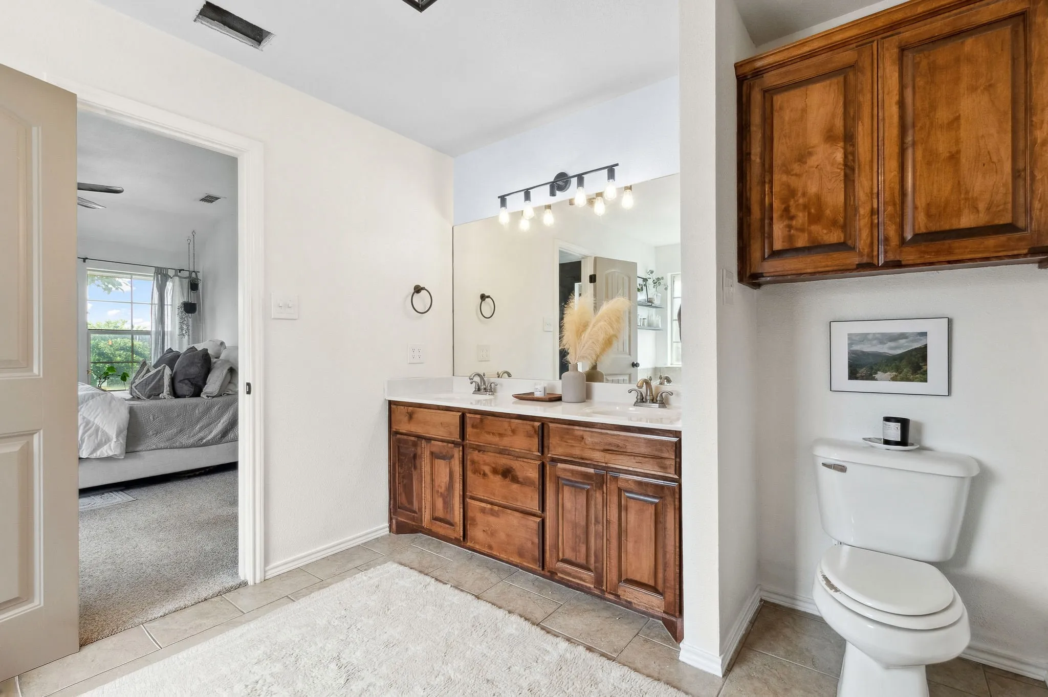 Single Family Residence For Sale in Taylor County , 217 Miss Ellie Lane, Abilene, Texas 79602, 3 Bedroom, 2 Bathroom, 2 Garage spaces, 1,408 Sqft, built in 2009, mls#21360602, Real Estate Agent in Abilene, Homes For Sale in Taylor county, Homes For Sale in Abilene, Realtor in Abilene Texas, Real Estate Brokerage Independent Realty Texas, Luminita Cordes Realtor