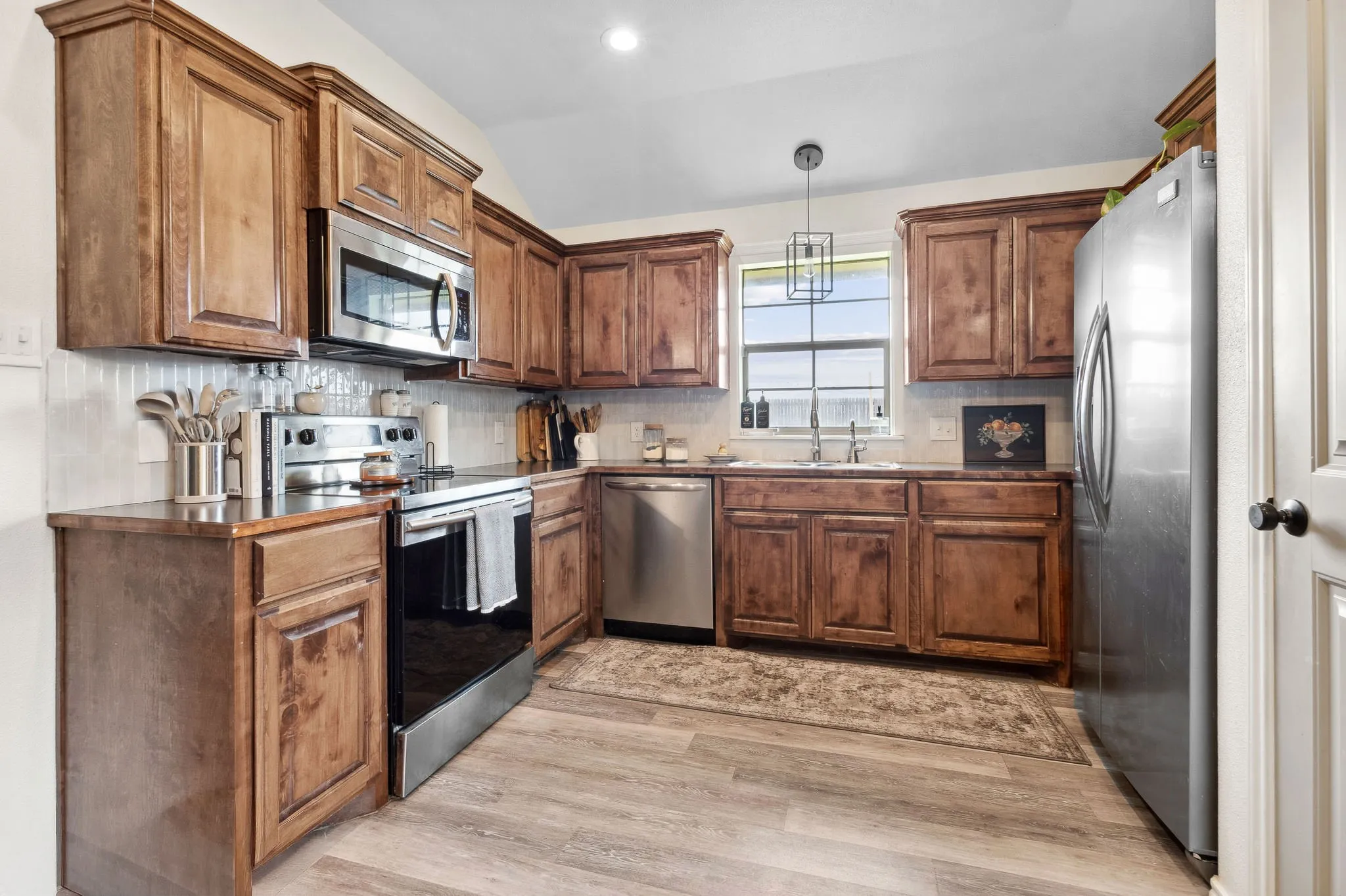 Single Family Residence For Sale in Taylor County , 217 Miss Ellie Lane, Abilene, Texas 79602, 3 Bedroom, 2 Bathroom, 2 Garage spaces, 1,408 Sqft, built in 2009, mls#21360602, Real Estate Agent in Abilene, Homes For Sale in Taylor county, Homes For Sale in Abilene, Realtor in Abilene Texas, Real Estate Brokerage Independent Realty Texas, Luminita Cordes Realtor