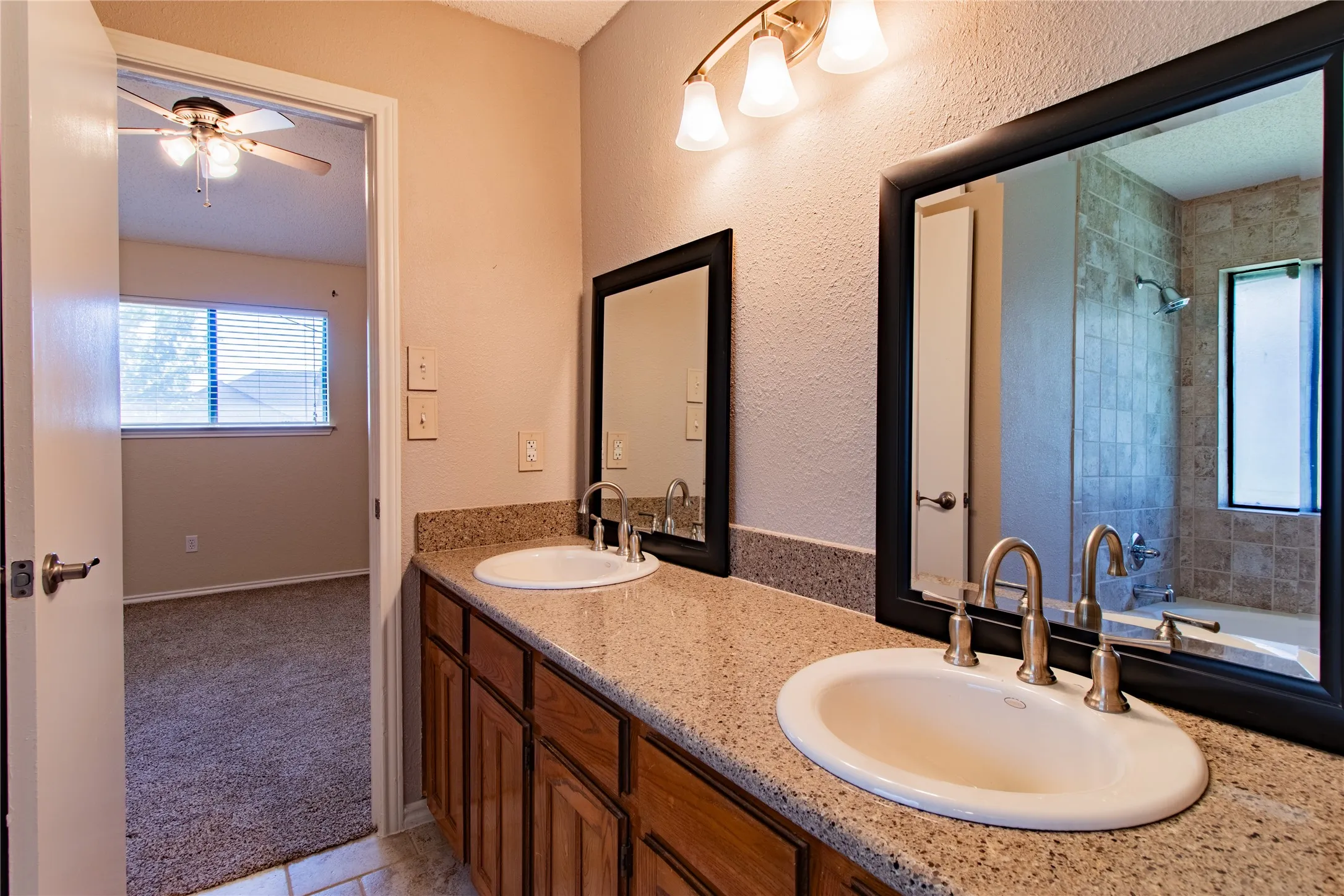 Single Family Residence For Sale in Tarrant County , 8220 Willis Lane, Watauga, Texas 76148, 3 Bedroom, 2 Bathroom, 2 Garage spaces, 1,288 Sqft, built in 1986, mls#21359521, Real Estate Agent in Watauga, Homes For Sale in Tarrant county, Homes For Sale in Watauga, Realtor in Watauga Texas, Real Estate Brokerage Independent Realty Texas, Luminita Cordes Realtor
