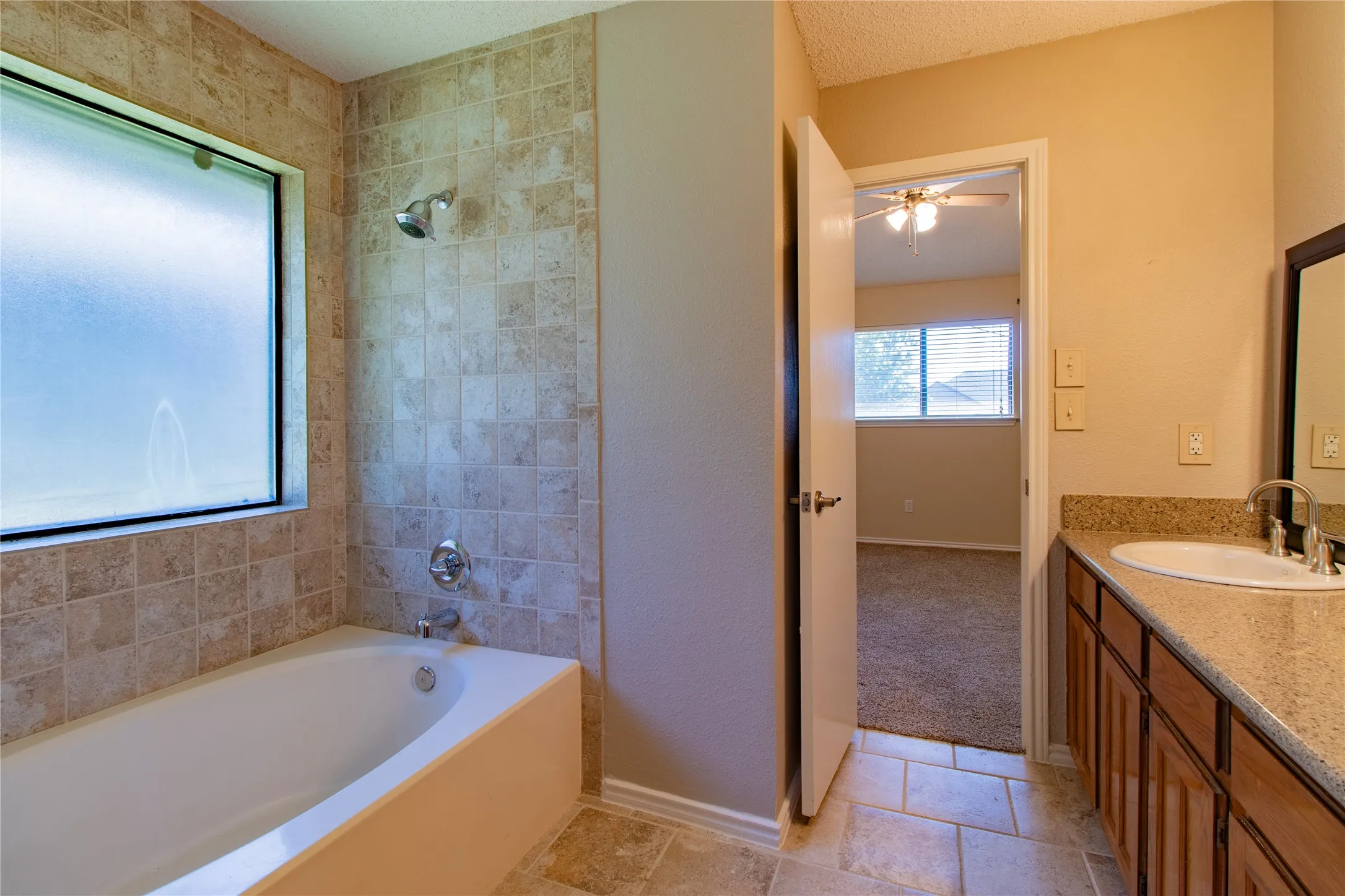 Single Family Residence For Sale in Tarrant County , 8220 Willis Lane, Watauga, Texas 76148, 3 Bedroom, 2 Bathroom, 2 Garage spaces, 1,288 Sqft, built in 1986, mls#21359521, Real Estate Agent in Watauga, Homes For Sale in Tarrant county, Homes For Sale in Watauga, Realtor in Watauga Texas, Real Estate Brokerage Independent Realty Texas, Luminita Cordes Realtor