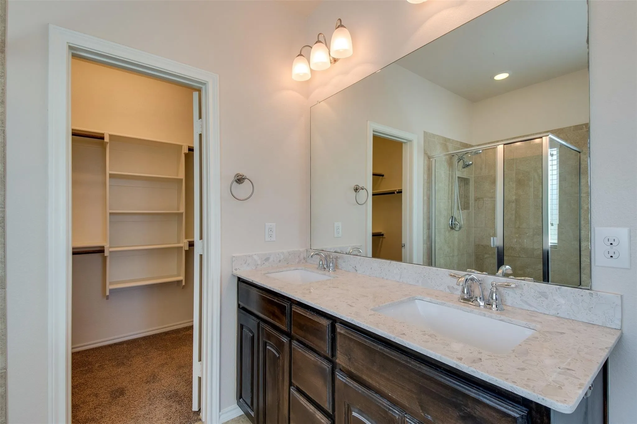 Single Family Residence For Rent in Denton County , 4813 Wasatch Drive, Denton, Texas 76208, 3 Bedroom, 2 Bathroom, 2 Garage spaces, 1,510 Sqft, built in 2015, mls#21360388, Real Estate Agent in Denton, Homes For Rent in Denton county, Homes For Rent in Denton, Realtor in Denton Texas, Real Estate Brokerage Independent Realty Texas, Luminita Cordes Realtor