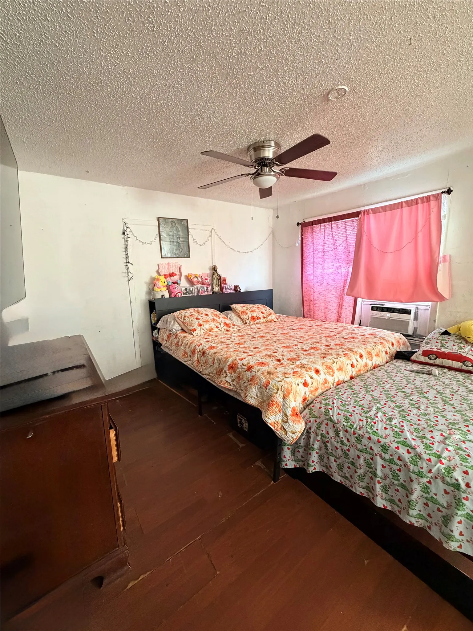 Duplex For Sale in Dallas County , 317 Lansing Street, Dallas, Texas 75203, 4 Bedroom, 4 Bathroom, 2 Garage spaces, 0 Sqft, built in 1949, mls#21360216, Real Estate Agent in Dallas, Homes For Sale in Dallas county, Homes For Sale in Dallas, Realtor in Dallas Texas, Real Estate Brokerage Independent Realty Texas, Luminita Cordes Realtor