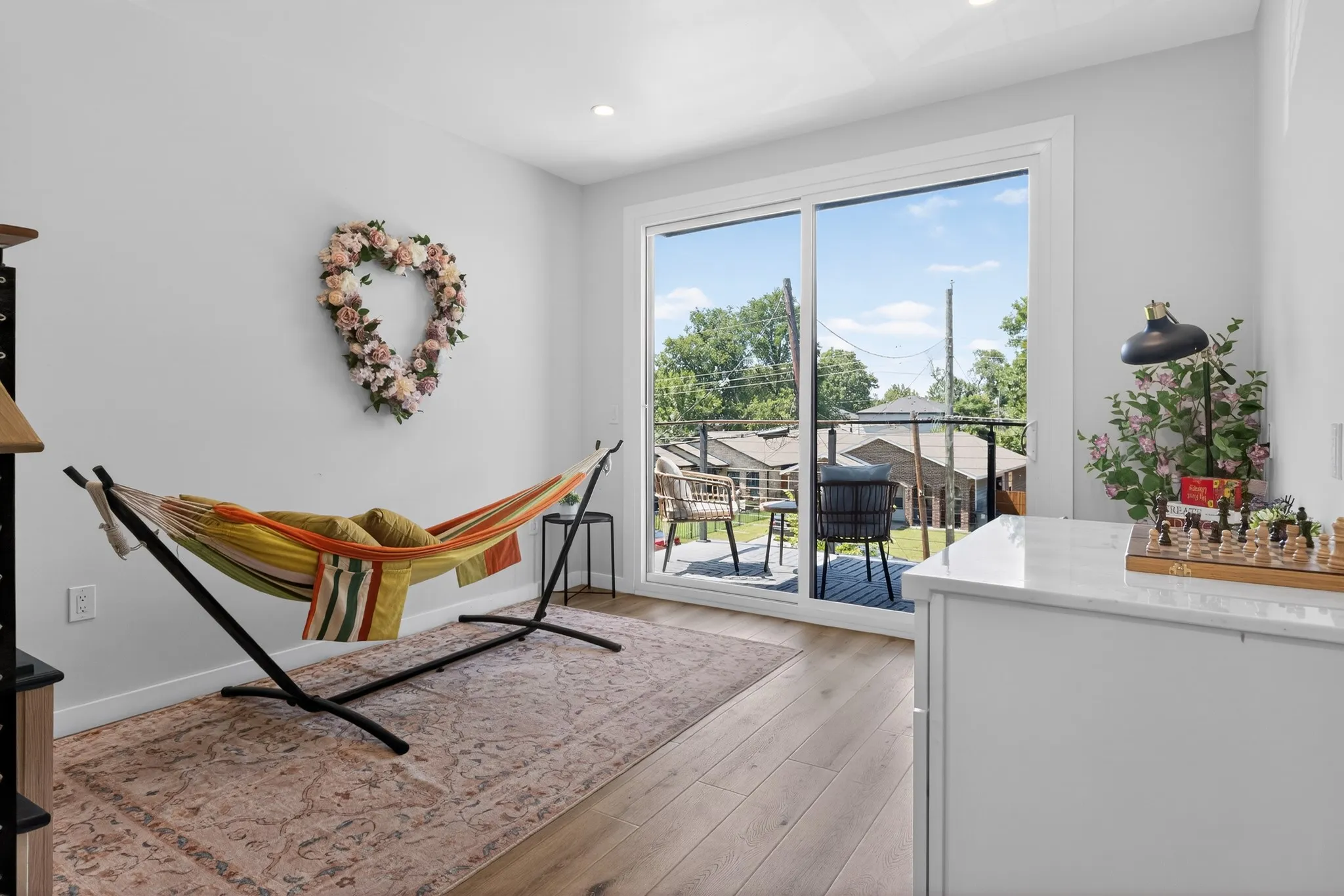 Single Family Residence For Rent in Dallas County , 1704 Mcbroom Street, Dallas, Texas 75212, 4 Bedroom, 3 Bathroom, 1 Garage spaces, 3,032 Sqft, built in 2024, mls#21354430, Real Estate Agent in Dallas, Homes For Rent in Dallas county, Homes For Rent in Dallas, Realtor in Dallas Texas, Real Estate Brokerage Independent Realty Texas, Luminita Cordes Realtor