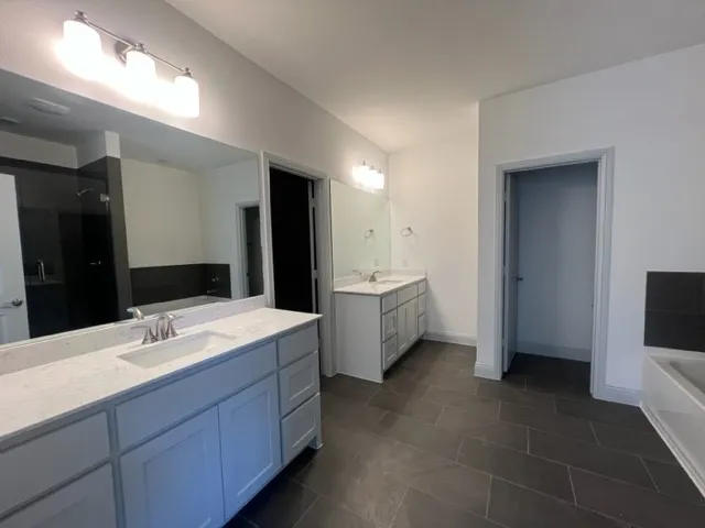 Single Family Residence For Rent in Collin County , 366 Waters Ridge Drive, Lavon, Texas 75166, 5 Bedroom, 4 Bathroom, 2 Garage spaces, 2,937 Sqft, built in 2023, Price $3,750, mls#21359529, Real Estate Agent in Lavon, Homes For Rent in Collin county, Homes For Rent in Lavon, Realtor in Lavon Texas, Real Estate Brokerage Independent Realty Texas, Luminita Cordes Realtor