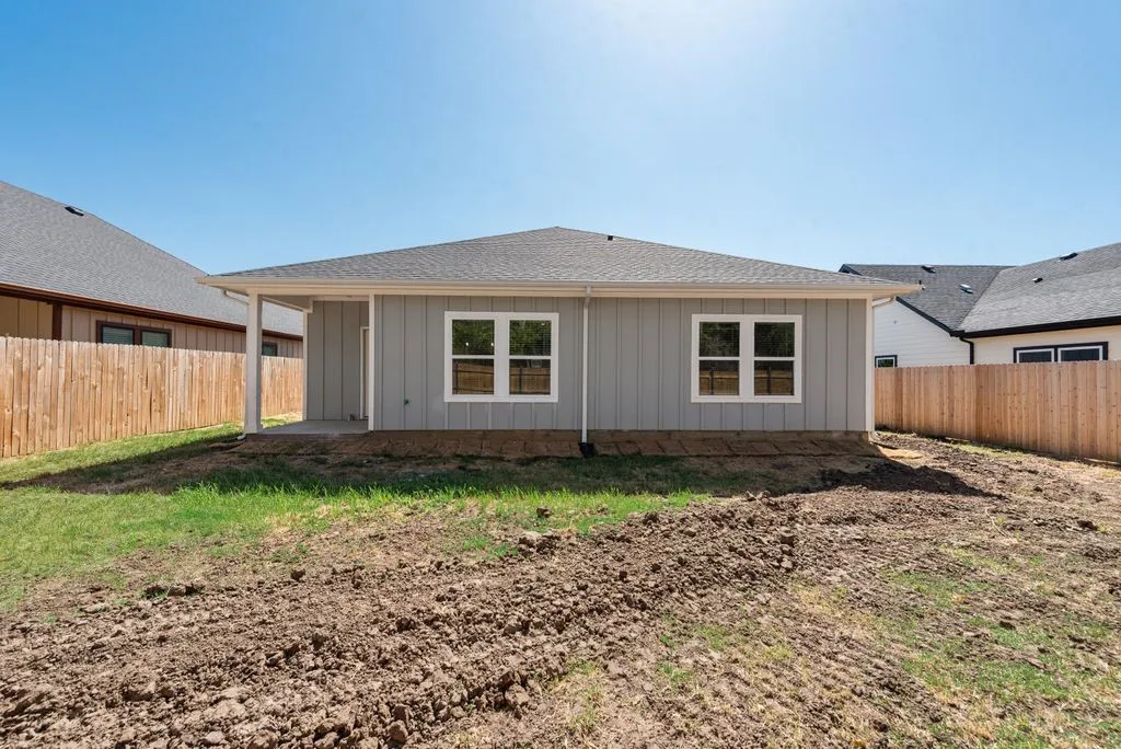 Single Family Residence For Sale in Tarrant County , 2512 Sheraton Drive, Fort Worth, Texas 76105, 3 Bedroom, 2 Bathroom, 2 Garage spaces, 1,513 Sqft, built in 2025, mls#21360613, Real Estate Agent in Fort Worth, Homes For Sale in Tarrant county, Homes For Sale in Fort Worth, Realtor in Fort Worth Texas, Real Estate Brokerage Independent Realty Texas, Luminita Cordes Realtor