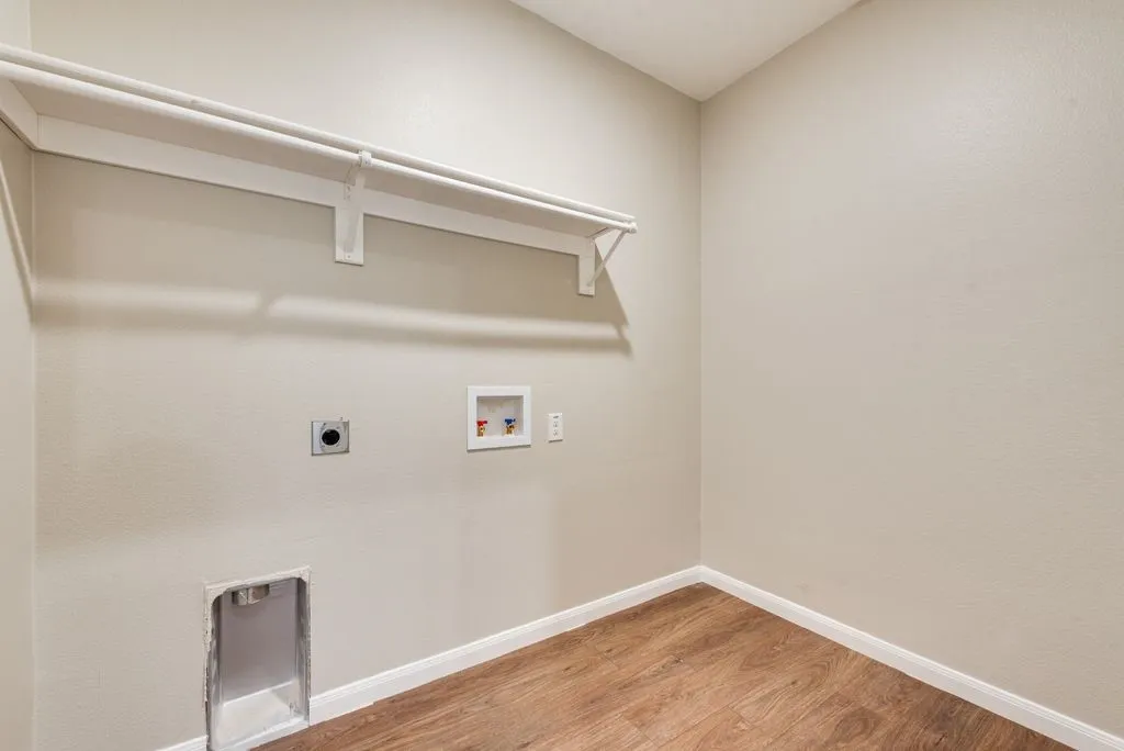 Single Family Residence For Sale in Tarrant County , 2512 Sheraton Drive, Fort Worth, Texas 76105, 3 Bedroom, 2 Bathroom, 2 Garage spaces, 1,513 Sqft, built in 2025, mls#21360613, Real Estate Agent in Fort Worth, Homes For Sale in Tarrant county, Homes For Sale in Fort Worth, Realtor in Fort Worth Texas, Real Estate Brokerage Independent Realty Texas, Luminita Cordes Realtor