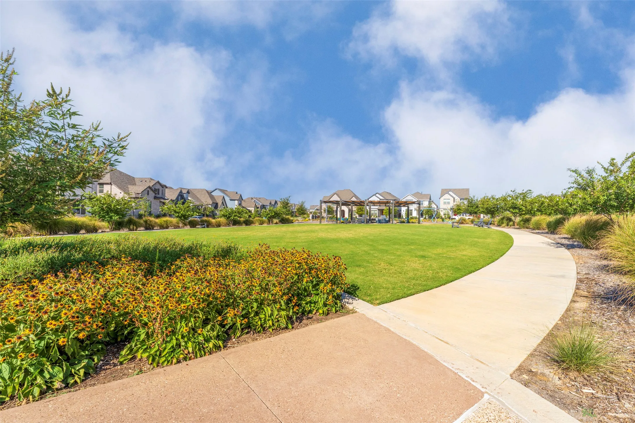 Single Family Residence For Sale in Tarrant County , 905 Carnation Drive, Crowley, Texas 76036, 3 Bedroom, 3 Bathroom, 2 Garage spaces, 1,904 Sqft, built in 2025, mls#21356700, Real Estate Agent in Crowley, Homes For Sale in Tarrant county, Homes For Sale in Crowley, Realtor in Crowley Texas, Real Estate Brokerage Independent Realty Texas, Luminita Cordes Realtor