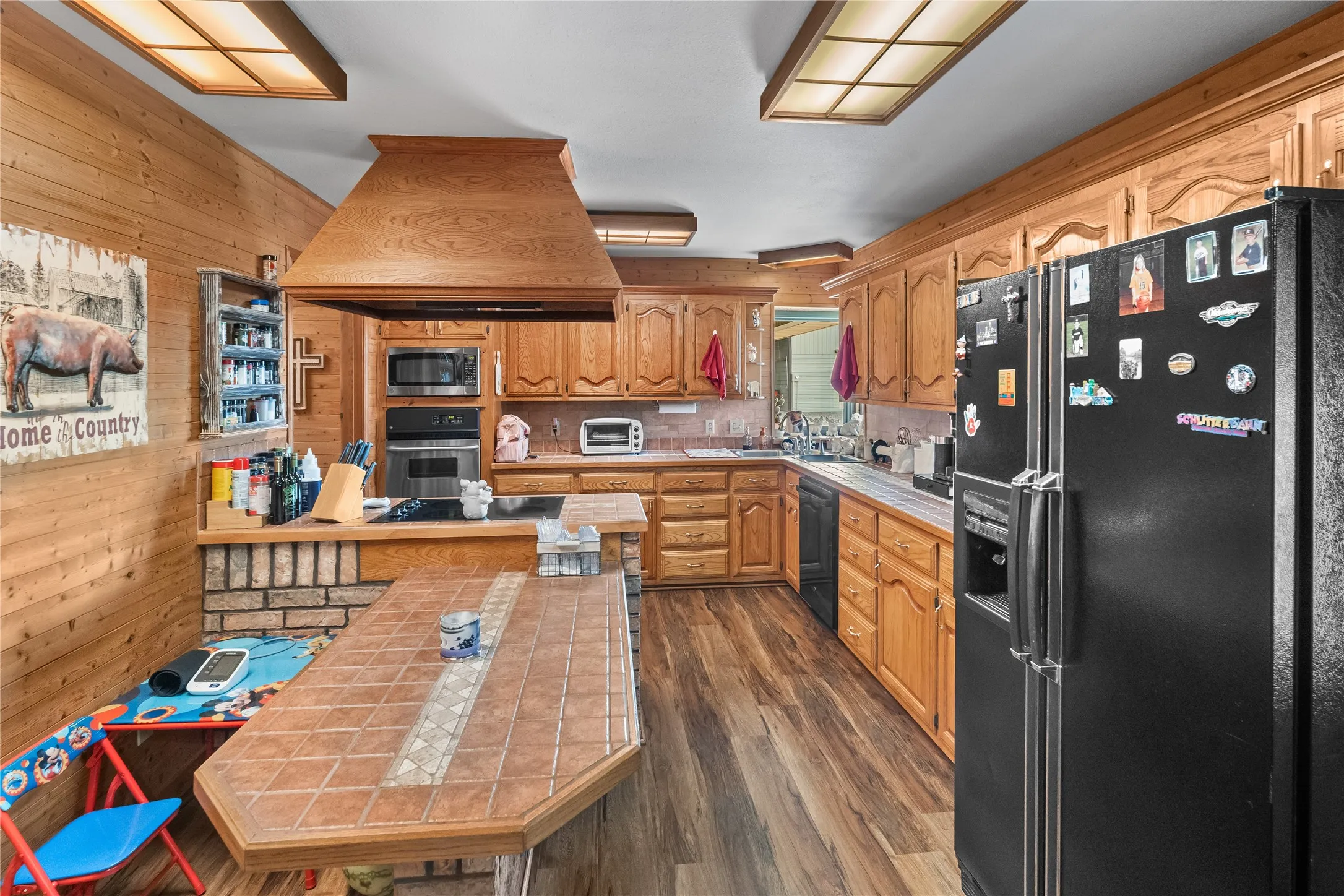 Single Family Residence For Sale in Hopkins County , 330 Farm Road 900 S, Saltillo, Texas 75478, 3 Bedroom, 3 Bathroom, Garage spaces, 1,906 Sqft, built in 1995, Price $595,000, mls#21359603, Real Estate Agent in Saltillo, Homes For Sale in Hopkins county, Homes For Sale in Saltillo, Realtor in Saltillo Texas, Real Estate Brokerage Independent Realty Texas, Luminita Cordes Realtor