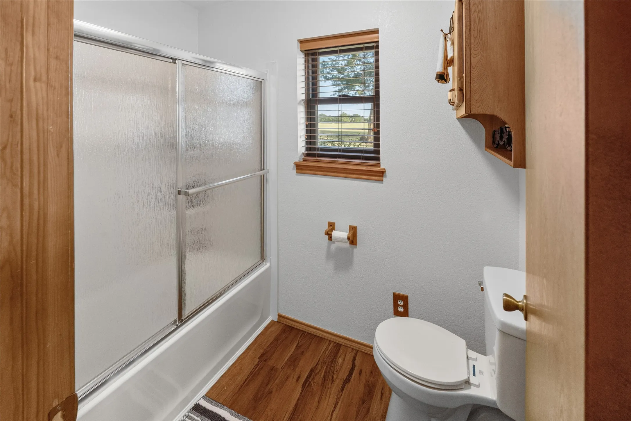 Single Family Residence For Sale in Hopkins County , 330 Farm Road 900 S, Saltillo, Texas 75478, 3 Bedroom, 3 Bathroom, Garage spaces, 1,906 Sqft, built in 1995, Price $595,000, mls#21359603, Real Estate Agent in Saltillo, Homes For Sale in Hopkins county, Homes For Sale in Saltillo, Realtor in Saltillo Texas, Real Estate Brokerage Independent Realty Texas, Luminita Cordes Realtor