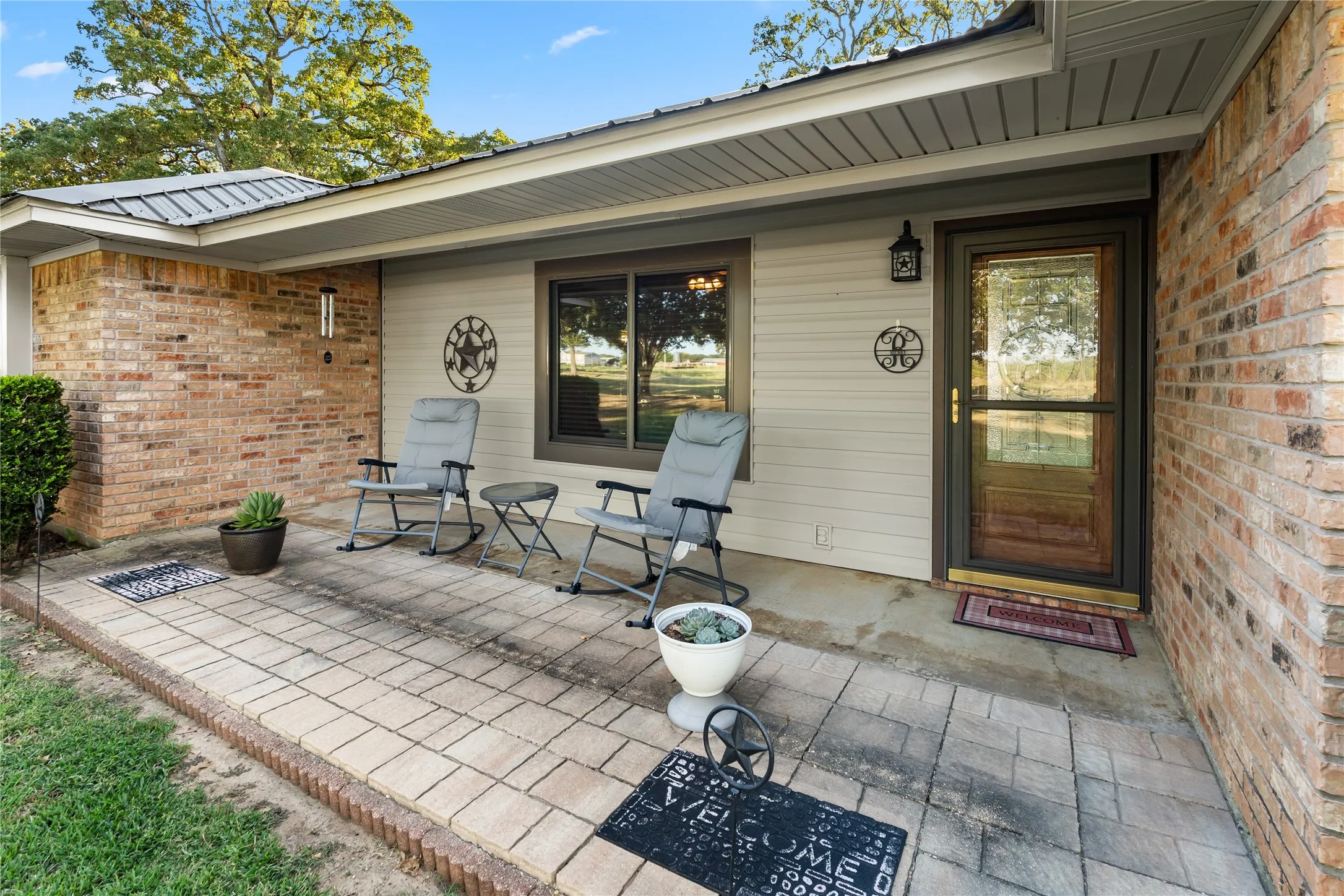Single Family Residence For Sale in Hopkins County , 330 Farm Road 900 S, Saltillo, Texas 75478, 3 Bedroom, 3 Bathroom, Garage spaces, 1,906 Sqft, built in 1995, Price $595,000, mls#21359603, Real Estate Agent in Saltillo, Homes For Sale in Hopkins county, Homes For Sale in Saltillo, Realtor in Saltillo Texas, Real Estate Brokerage Independent Realty Texas, Luminita Cordes Realtor