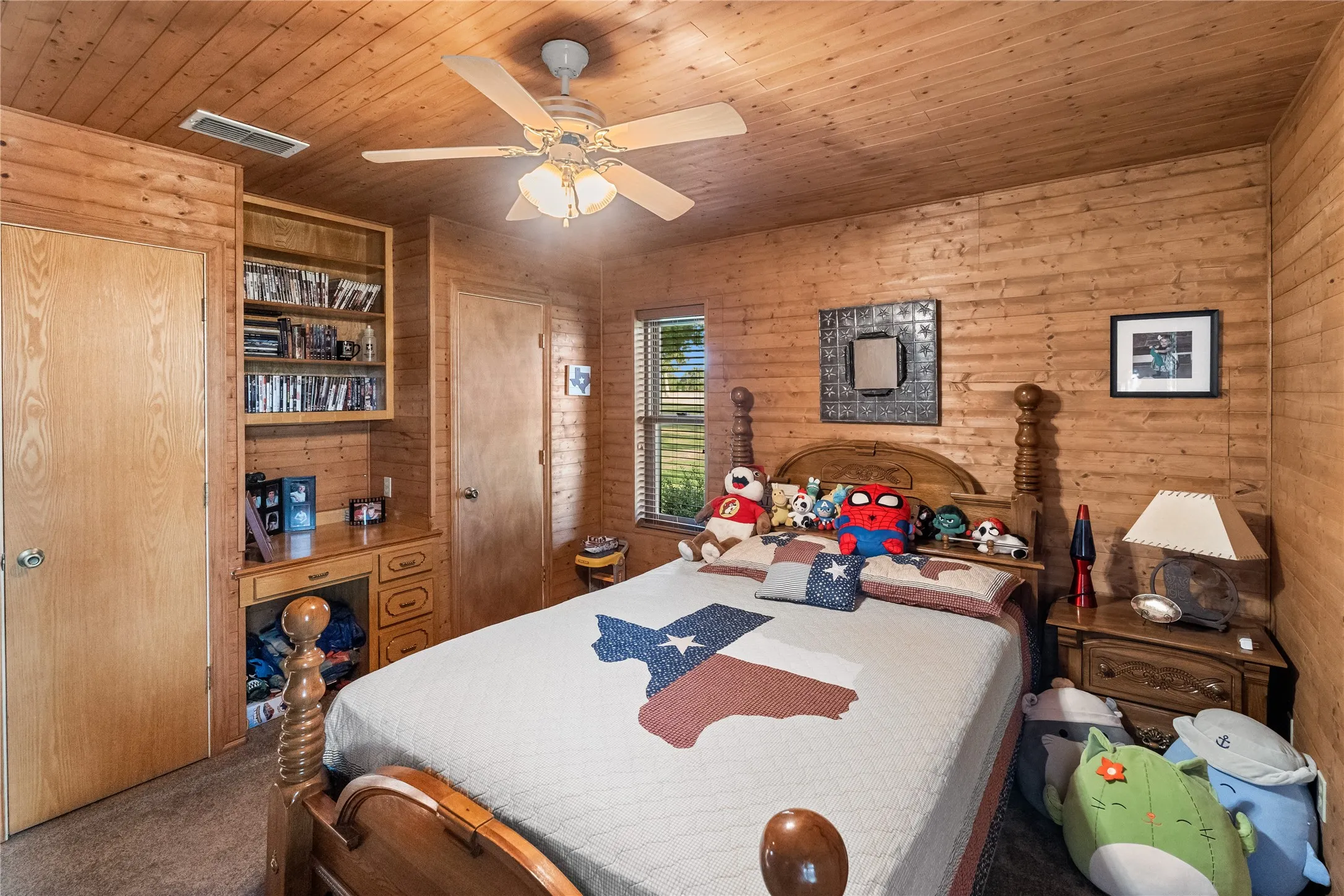 Single Family Residence For Sale in Hopkins County , 330 Farm Road 900 S, Saltillo, Texas 75478, 3 Bedroom, 3 Bathroom, Garage spaces, 1,906 Sqft, built in 1995, Price $595,000, mls#21359603, Real Estate Agent in Saltillo, Homes For Sale in Hopkins county, Homes For Sale in Saltillo, Realtor in Saltillo Texas, Real Estate Brokerage Independent Realty Texas, Luminita Cordes Realtor