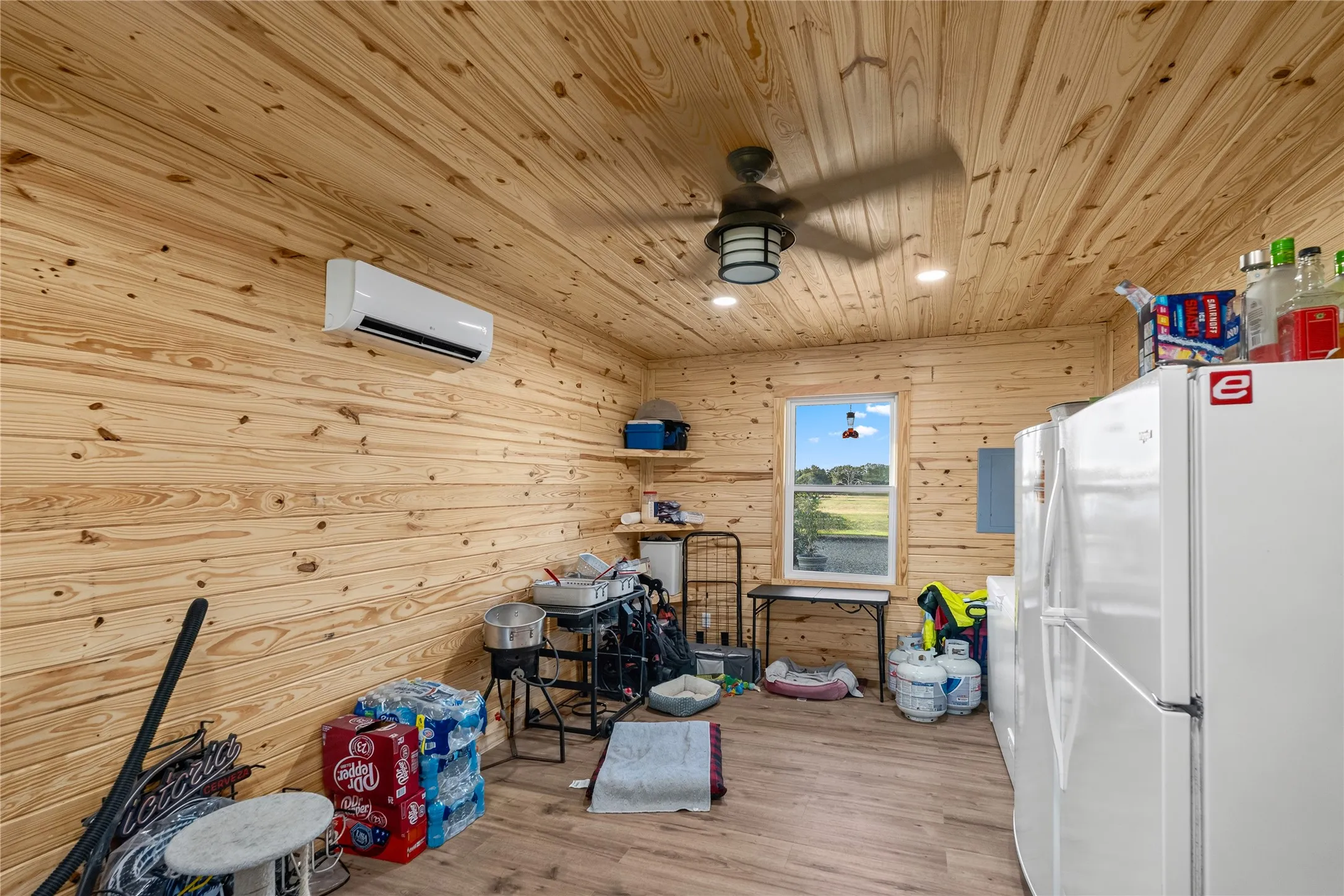 Single Family Residence For Sale in Hopkins County , 330 Farm Road 900 S, Saltillo, Texas 75478, 3 Bedroom, 3 Bathroom, Garage spaces, 1,906 Sqft, built in 1995, Price $595,000, mls#21359603, Real Estate Agent in Saltillo, Homes For Sale in Hopkins county, Homes For Sale in Saltillo, Realtor in Saltillo Texas, Real Estate Brokerage Independent Realty Texas, Luminita Cordes Realtor
