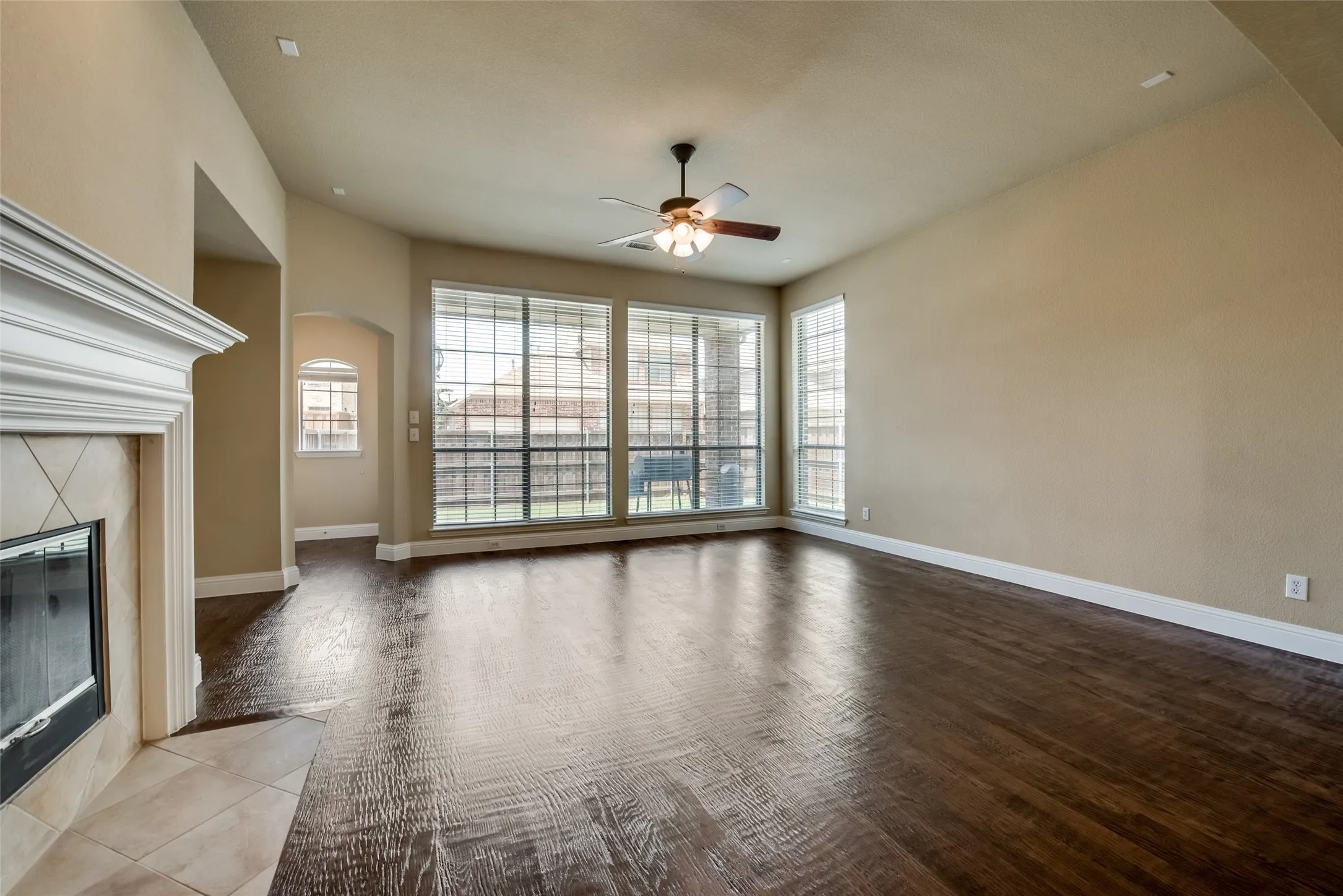 Single Family Residence For Rent in Collin County , 6072 Wallis Drive, Frisco, Texas 75033, 5 Bedroom, 4 Bathroom, 2 Garage spaces, 3,387 Sqft, built in 2005, mls#21358832, Real Estate Agent in Frisco, Homes For Rent in Collin county, Homes For Rent in Frisco, Realtor in Frisco Texas, Real Estate Brokerage Independent Realty Texas, Luminita Cordes Realtor