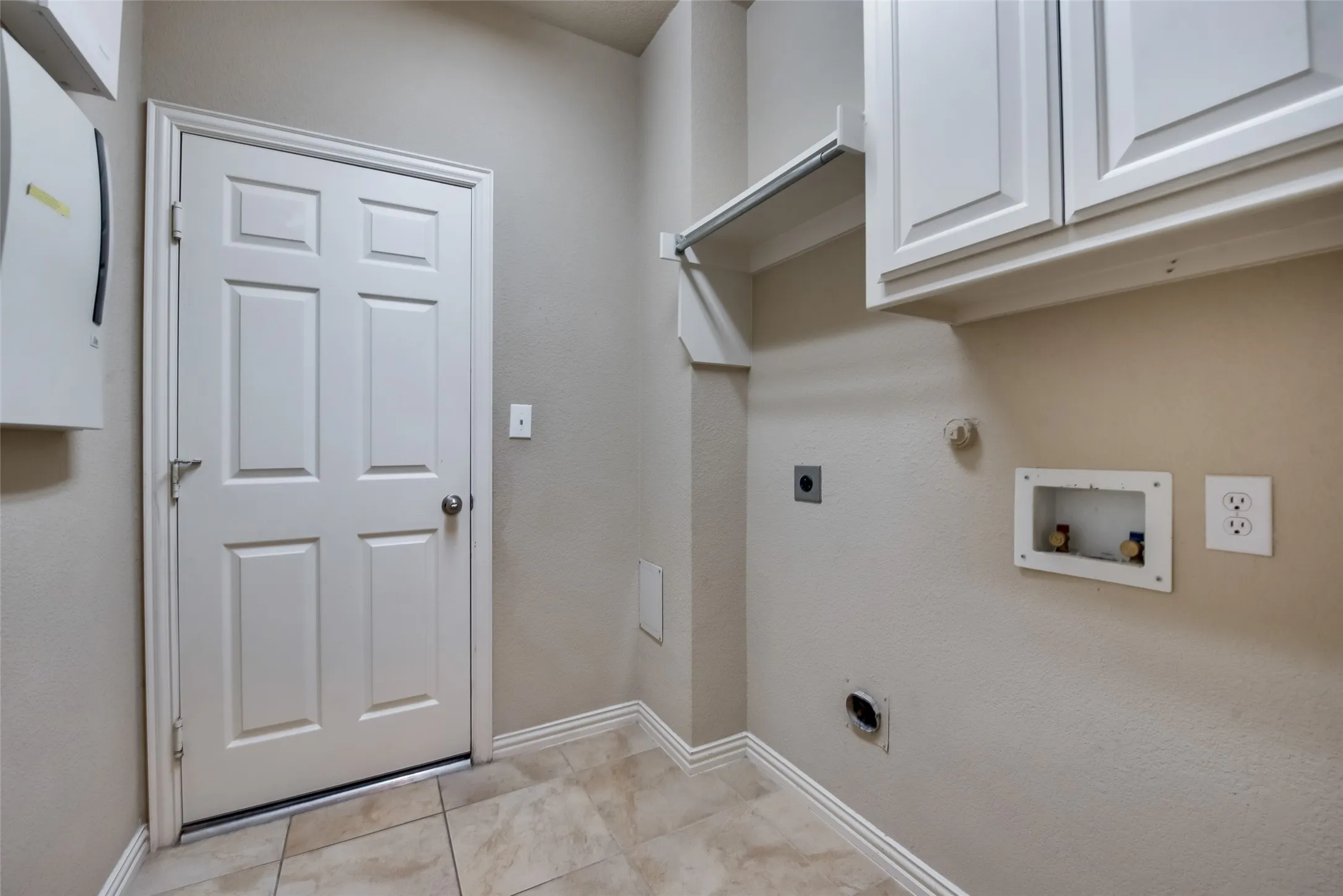Single Family Residence For Rent in Collin County , 6072 Wallis Drive, Frisco, Texas 75033, 5 Bedroom, 4 Bathroom, 2 Garage spaces, 3,387 Sqft, built in 2005, mls#21358832, Real Estate Agent in Frisco, Homes For Rent in Collin county, Homes For Rent in Frisco, Realtor in Frisco Texas, Real Estate Brokerage Independent Realty Texas, Luminita Cordes Realtor