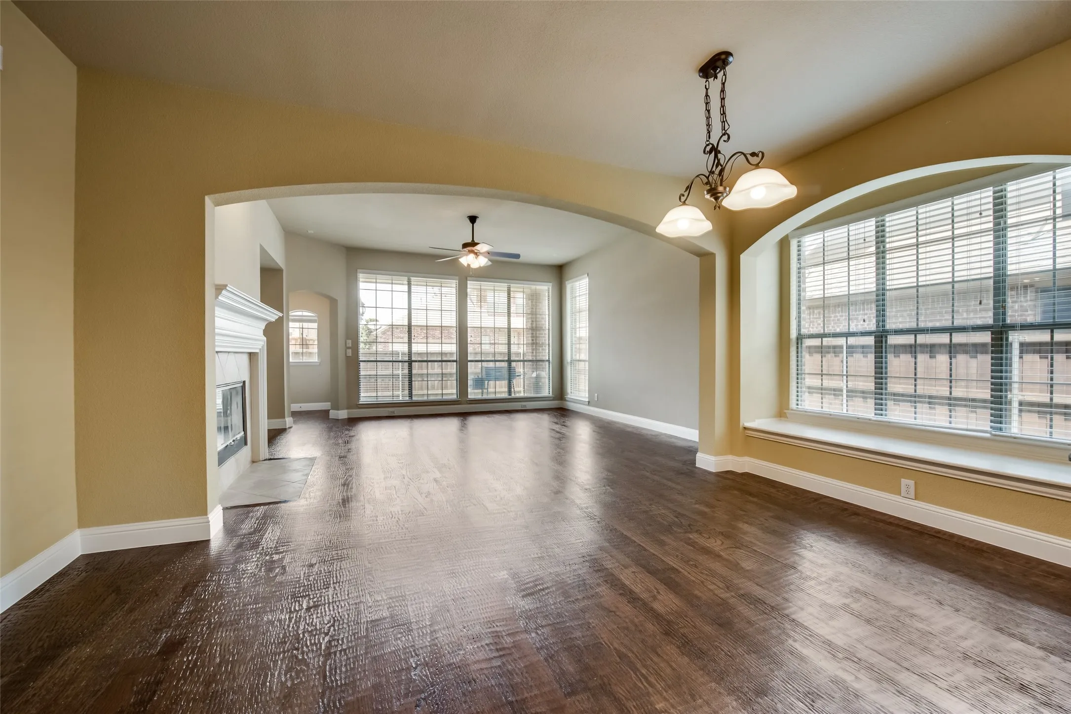 Single Family Residence For Rent in Collin County , 6072 Wallis Drive, Frisco, Texas 75033, 5 Bedroom, 4 Bathroom, 2 Garage spaces, 3,387 Sqft, built in 2005, mls#21358832, Real Estate Agent in Frisco, Homes For Rent in Collin county, Homes For Rent in Frisco, Realtor in Frisco Texas, Real Estate Brokerage Independent Realty Texas, Luminita Cordes Realtor