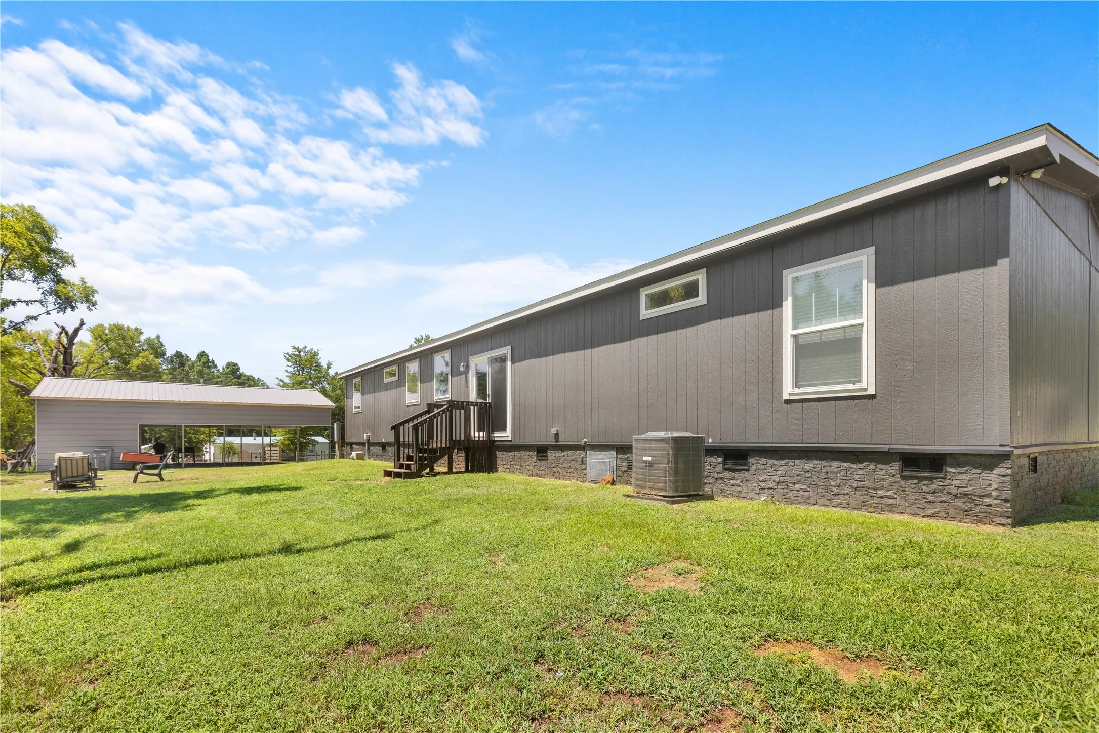 Mobile Home For Rent in Van Zandt County , 645 Vz County Road 4926, Ben Wheeler, Texas 75754, 4 Bedroom, 3 Bathroom, Garage spaces, 2,160 Sqft, built in 2023, Price $2,750, mls#21360607, Real Estate Agent in Ben Wheeler, Homes For Rent in Van Zandt county, Homes For Rent in Ben Wheeler, Realtor in Ben Wheeler Texas, Real Estate Brokerage Independent Realty Texas, Luminita Cordes Realtor