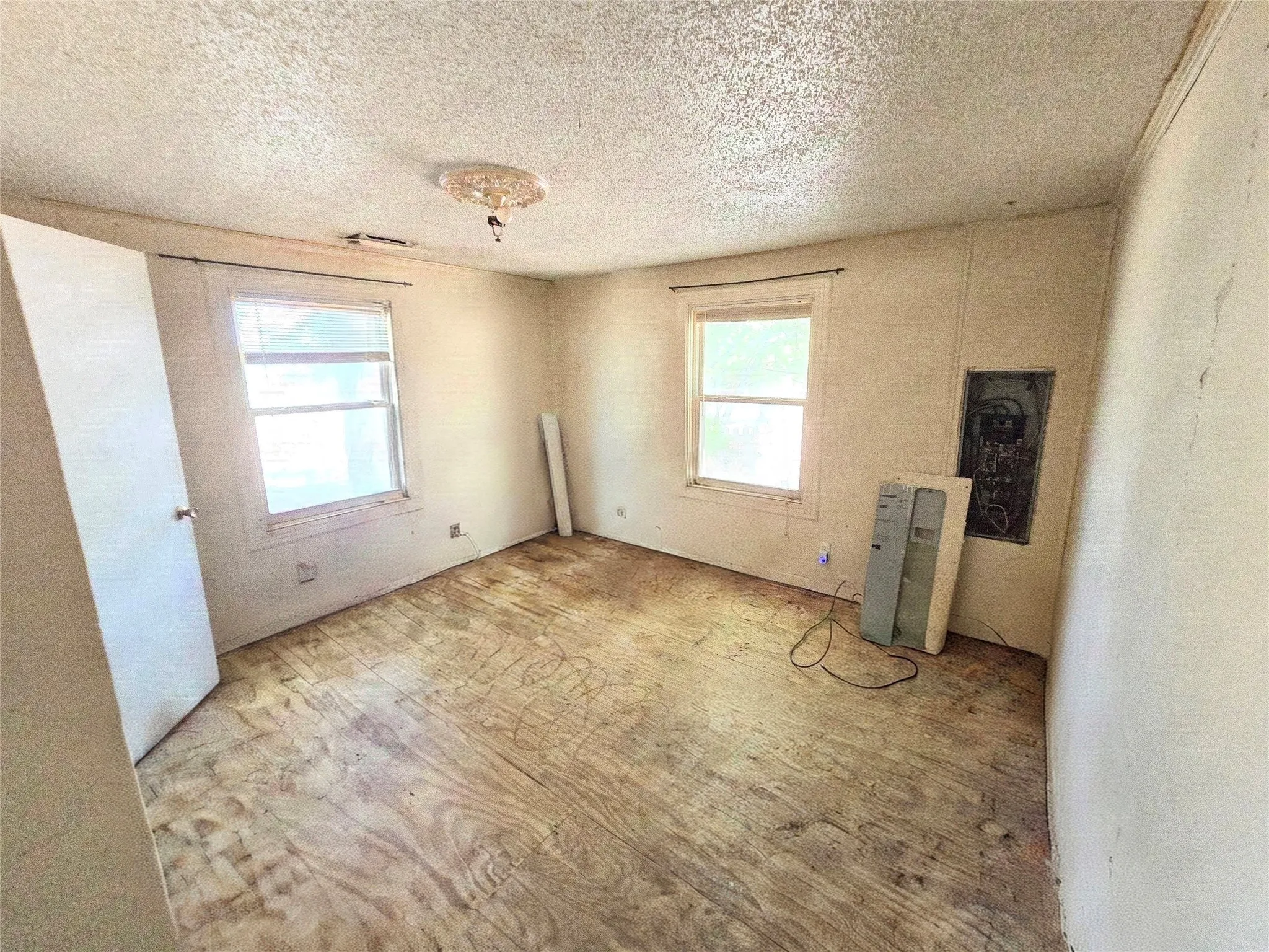 Single Family Residence For Sale in Denton County , 6474 Bear Run Drive, Sanger, Texas 76266, 3 Bedroom, 2 Bathroom, Garage spaces, 1,725 Sqft, built in 1954, mls#21360556, Real Estate Agent in Sanger, Homes For Sale in Denton county, Homes For Sale in Sanger, Realtor in Sanger Texas, Real Estate Brokerage Independent Realty Texas, Luminita Cordes Realtor