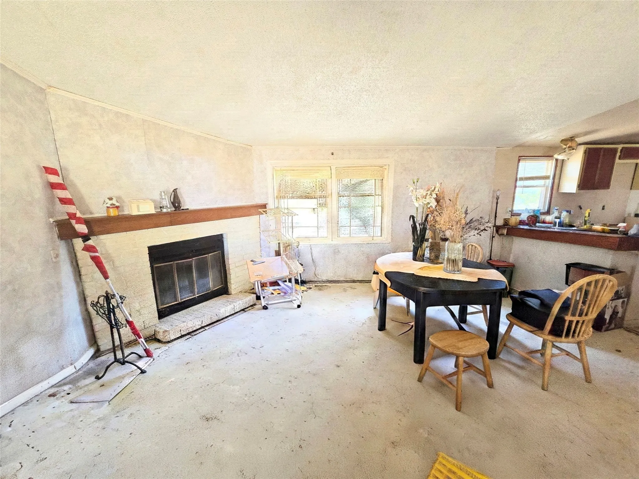 Single Family Residence For Sale in Denton County , 6474 Bear Run Drive, Sanger, Texas 76266, 3 Bedroom, 2 Bathroom, Garage spaces, 1,725 Sqft, built in 1954, mls#21360556, Real Estate Agent in Sanger, Homes For Sale in Denton county, Homes For Sale in Sanger, Realtor in Sanger Texas, Real Estate Brokerage Independent Realty Texas, Luminita Cordes Realtor