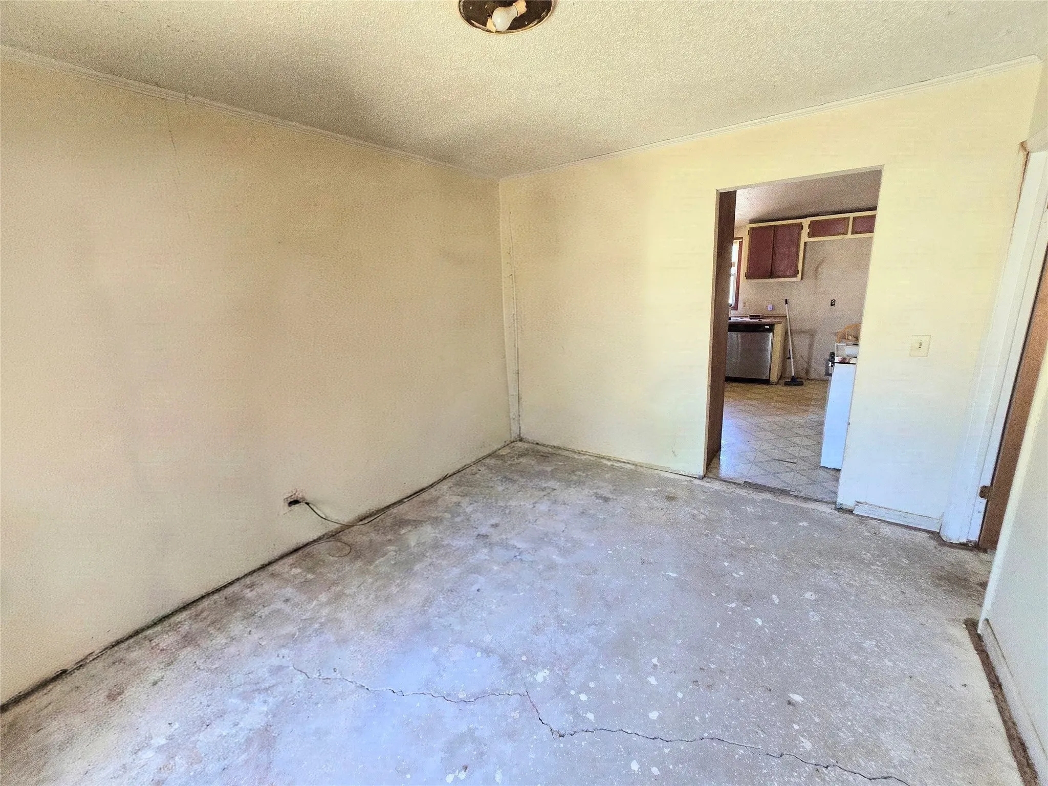 Single Family Residence For Sale in Denton County , 6474 Bear Run Drive, Sanger, Texas 76266, 3 Bedroom, 2 Bathroom, Garage spaces, 1,725 Sqft, built in 1954, mls#21360556, Real Estate Agent in Sanger, Homes For Sale in Denton county, Homes For Sale in Sanger, Realtor in Sanger Texas, Real Estate Brokerage Independent Realty Texas, Luminita Cordes Realtor