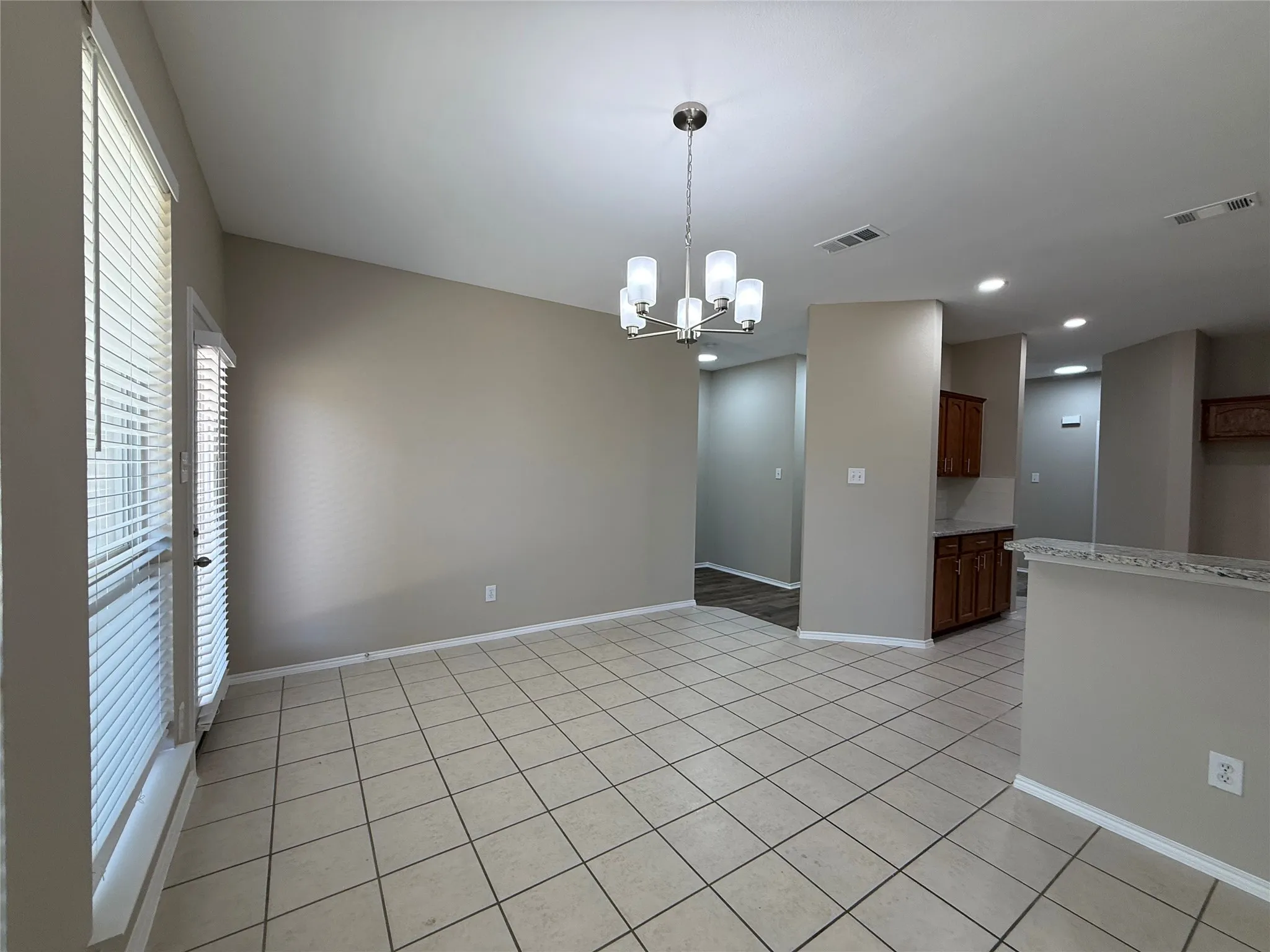 Single Family Residence For Sale in Rockwall County , 2110 Gleaner Drive, Rockwall, Texas 75032, 4 Bedroom, 2 Bathroom, 2 Garage spaces, 2,102 Sqft, built in 2004, mls#21358475, Real Estate Agent in Rockwall, Homes For Sale in Rockwall county, Homes For Sale in Rockwall, Realtor in Rockwall Texas, Real Estate Brokerage Independent Realty Texas, Luminita Cordes Realtor