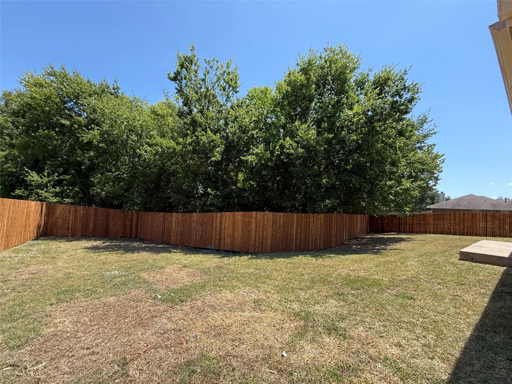 Single Family Residence For Sale in Rockwall County , 2110 Gleaner Drive, Rockwall, Texas 75032, 4 Bedroom, 2 Bathroom, 2 Garage spaces, 2,102 Sqft, built in 2004, mls#21358475, Real Estate Agent in Rockwall, Homes For Sale in Rockwall county, Homes For Sale in Rockwall, Realtor in Rockwall Texas, Real Estate Brokerage Independent Realty Texas, Luminita Cordes Realtor