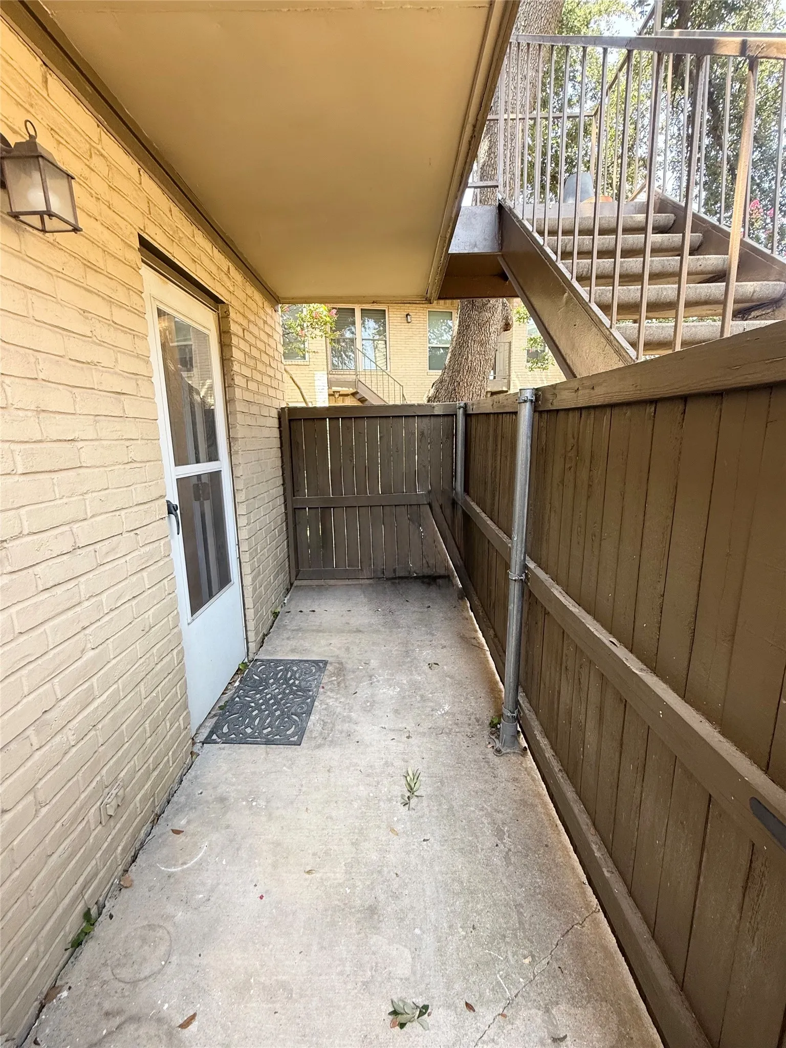 Condominium For Rent in Dallas County , 10650 Steppington Drive 110, Dallas, Texas 75230, 1 Bedroom, 1 Bathroom, Garage spaces, 769 Sqft, built in 1979, mls#21360511, Real Estate Agent in Dallas, Homes For Rent in Dallas county, Homes For Rent in Dallas, Realtor in Dallas Texas, Real Estate Brokerage Independent Realty Texas, Luminita Cordes Realtor