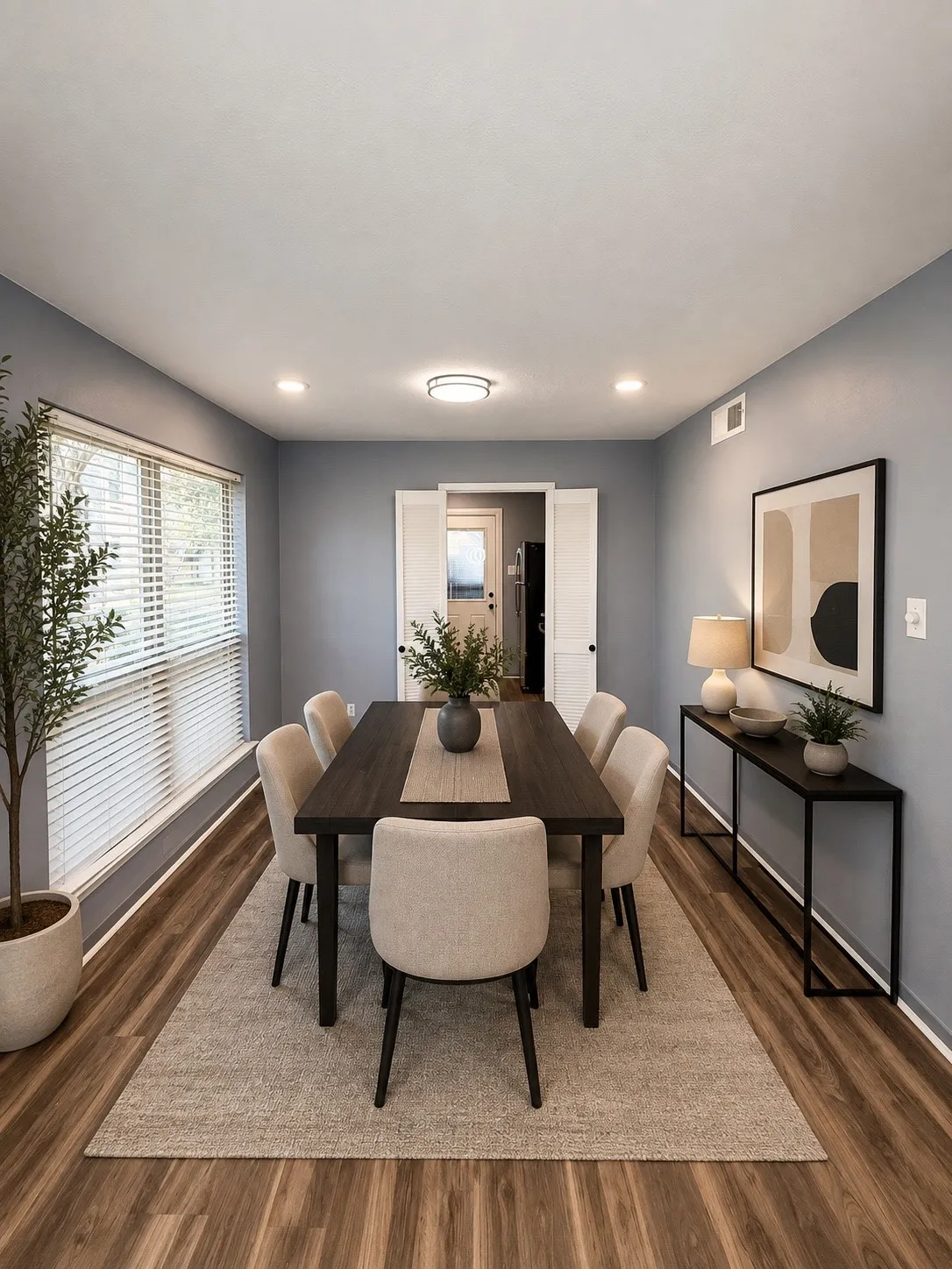 Condominium For Rent in Dallas County , 10650 Steppington Drive 110, Dallas, Texas 75230, 1 Bedroom, 1 Bathroom, Garage spaces, 769 Sqft, built in 1979, mls#21360511, Real Estate Agent in Dallas, Homes For Rent in Dallas county, Homes For Rent in Dallas, Realtor in Dallas Texas, Real Estate Brokerage Independent Realty Texas, Luminita Cordes Realtor
