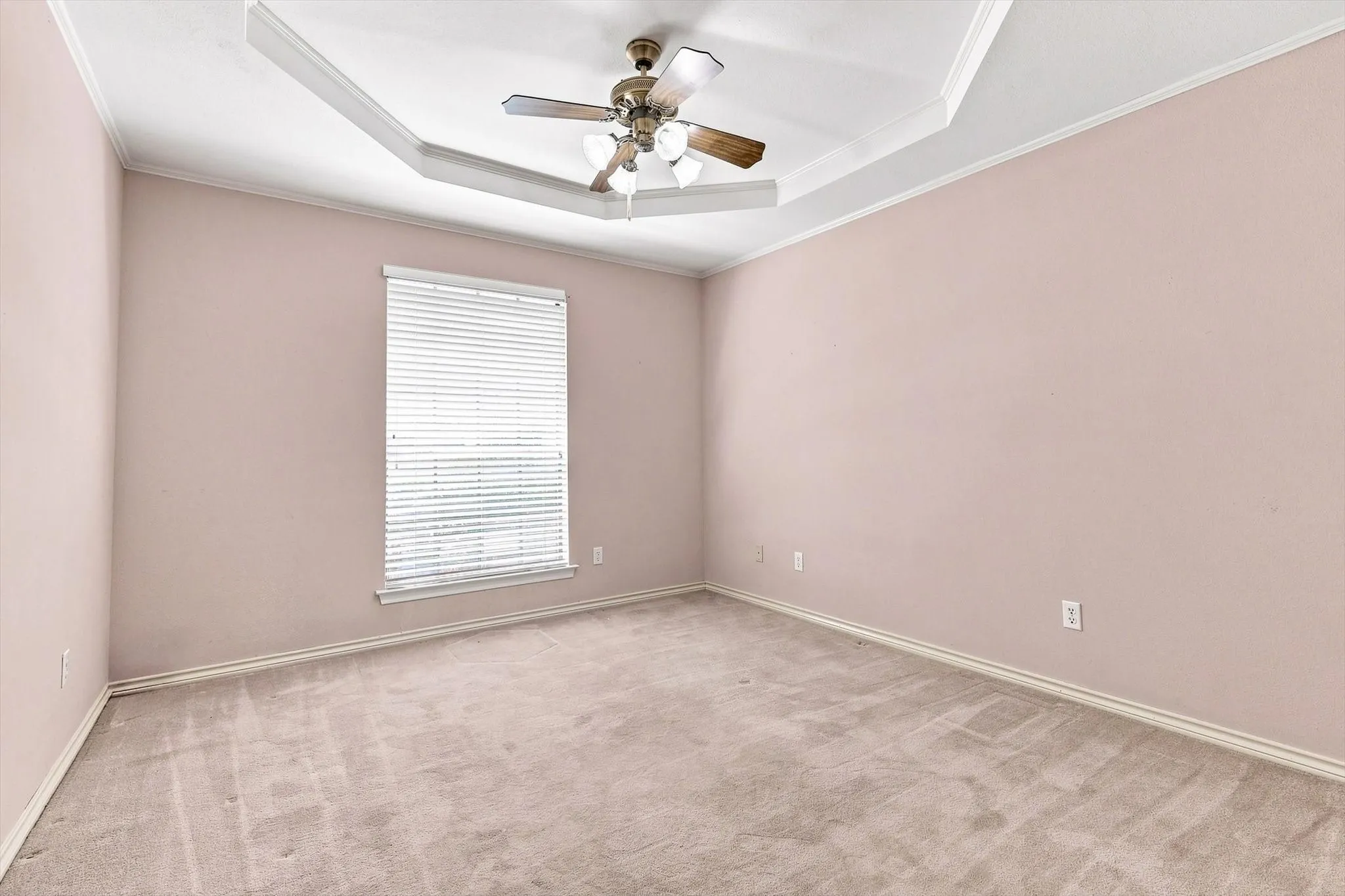 Single Family Residence For Sale in Dallas County , 205 Split Rock Terrace, Ovilla, Texas 75154, 3 Bedroom, 3 Bathroom, 2 Garage spaces, 3,065 Sqft, built in 1984, mls#21353908, Real Estate Agent in Ovilla, Homes For Sale in Dallas county, Homes For Sale in Ovilla, Realtor in Ovilla Texas, Real Estate Brokerage Independent Realty Texas, Luminita Cordes Realtor
