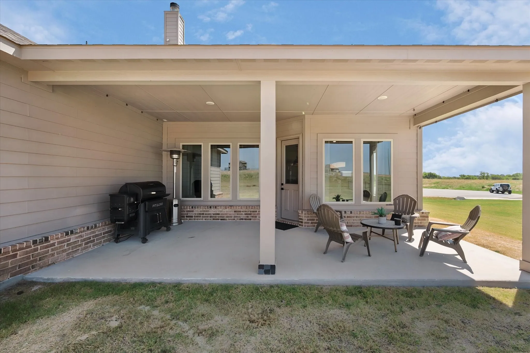 Single Family Residence For Sale in Wise County , 130 Red Cliff Court, Rhome, Texas 76078, 4 Bedroom, 3 Bathroom, 3 Garage spaces, 2,487 Sqft, built in 2023, mls#21359562, Real Estate Agent in Rhome, Homes For Sale in Wise county, Homes For Sale in Rhome, Realtor in Rhome Texas, Real Estate Brokerage Independent Realty Texas, Luminita Cordes Realtor