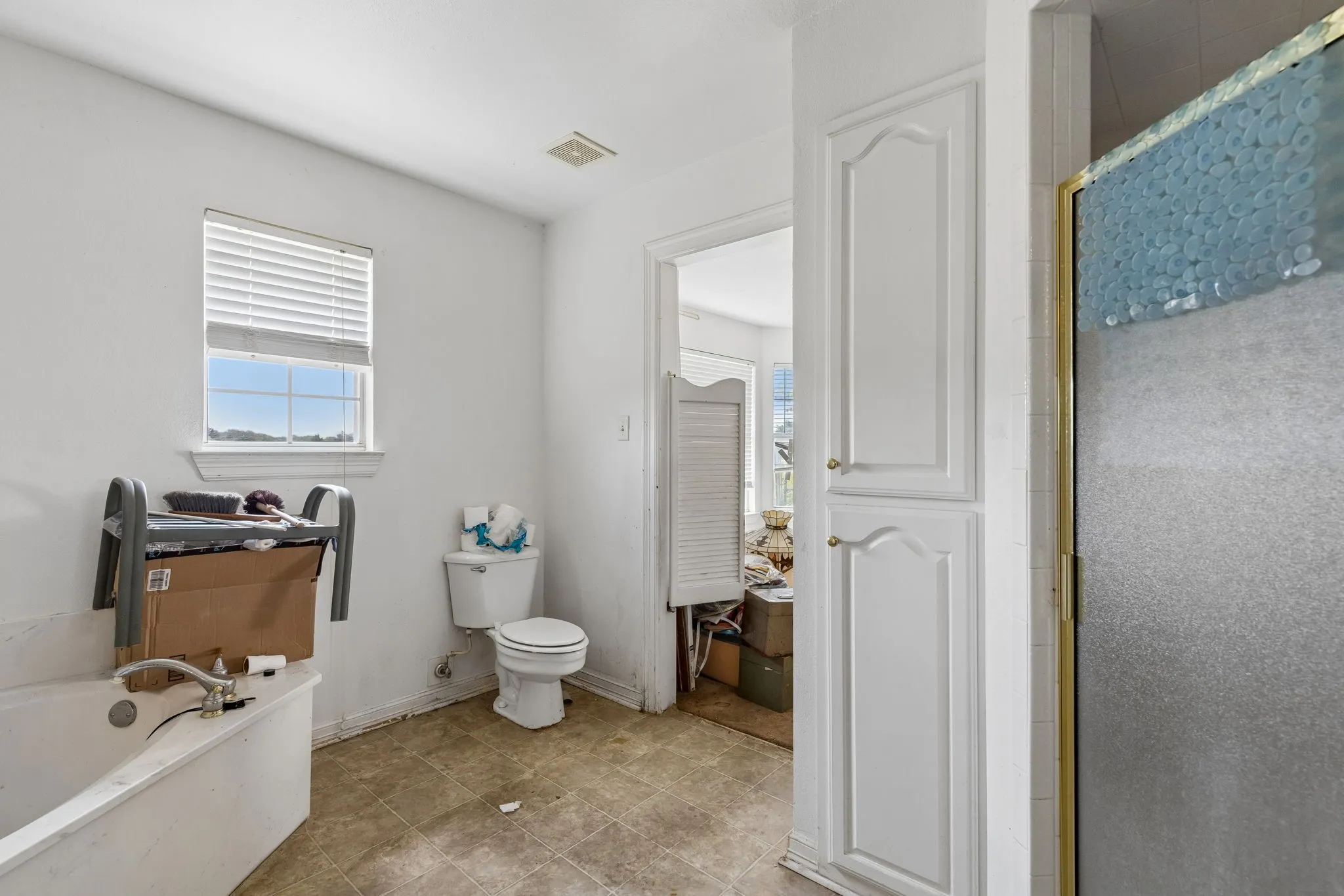 Single Family Residence For Sale in Hunt County , 3691 Fm 36 N, Farmersville, Texas 75442, 4 Bedroom, 3 Bathroom, 3 Garage spaces, 2,521 Sqft, built in 2000, mls#21359015, Real Estate Agent in Farmersville, Homes For Sale in Hunt county, Homes For Sale in Farmersville, Realtor in Farmersville Texas, Real Estate Brokerage Independent Realty Texas, Luminita Cordes Realtor