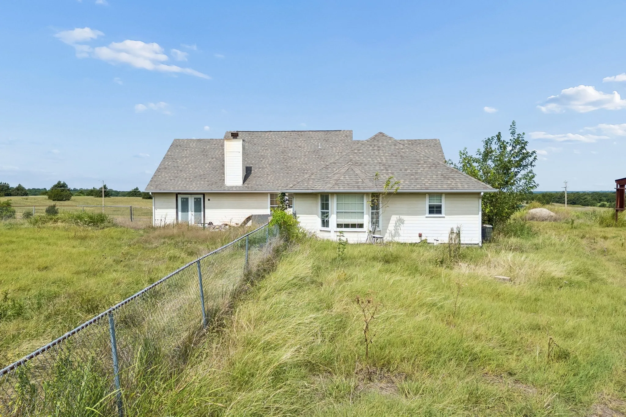 Single Family Residence For Sale in Hunt County , 3691 Fm 36 N, Farmersville, Texas 75442, 4 Bedroom, 3 Bathroom, 3 Garage spaces, 2,521 Sqft, built in 2000, mls#21359015, Real Estate Agent in Farmersville, Homes For Sale in Hunt county, Homes For Sale in Farmersville, Realtor in Farmersville Texas, Real Estate Brokerage Independent Realty Texas, Luminita Cordes Realtor