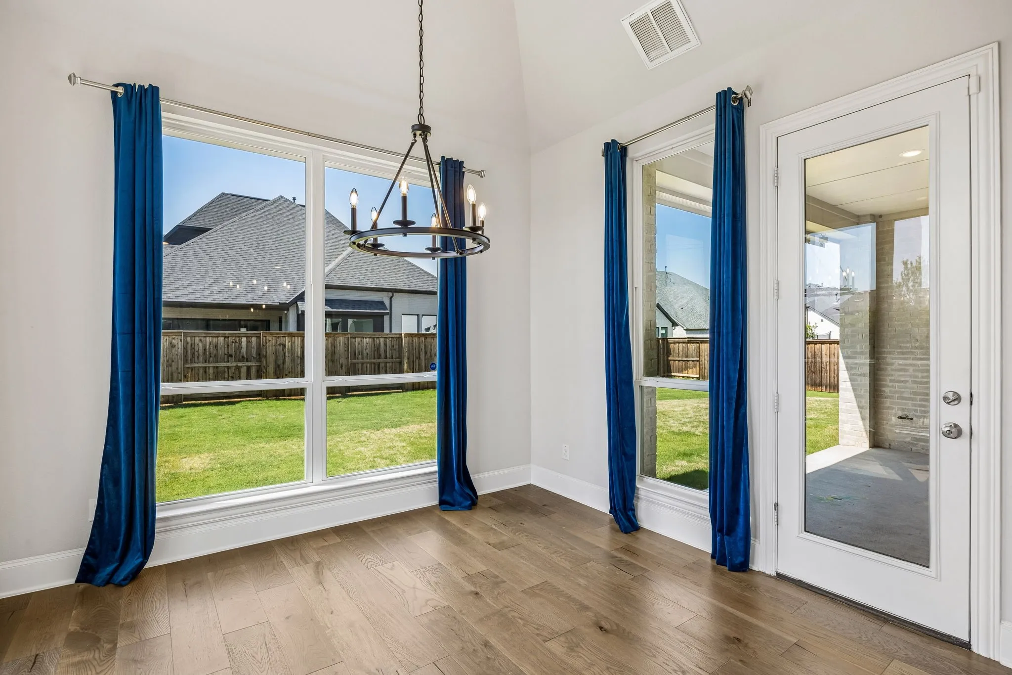 Single Family Residence For Rent in Denton County , 3721 Dewberry Lane, Prosper, Texas 75078, 5 Bedroom, 7 Bathroom, 3 Garage spaces, 4,643 Sqft, built in 2022, mls#21360627, Real Estate Agent in Prosper, Homes For Rent in Denton county, Homes For Rent in Prosper, Realtor in Prosper Texas, Real Estate Brokerage Independent Realty Texas, Luminita Cordes Realtor