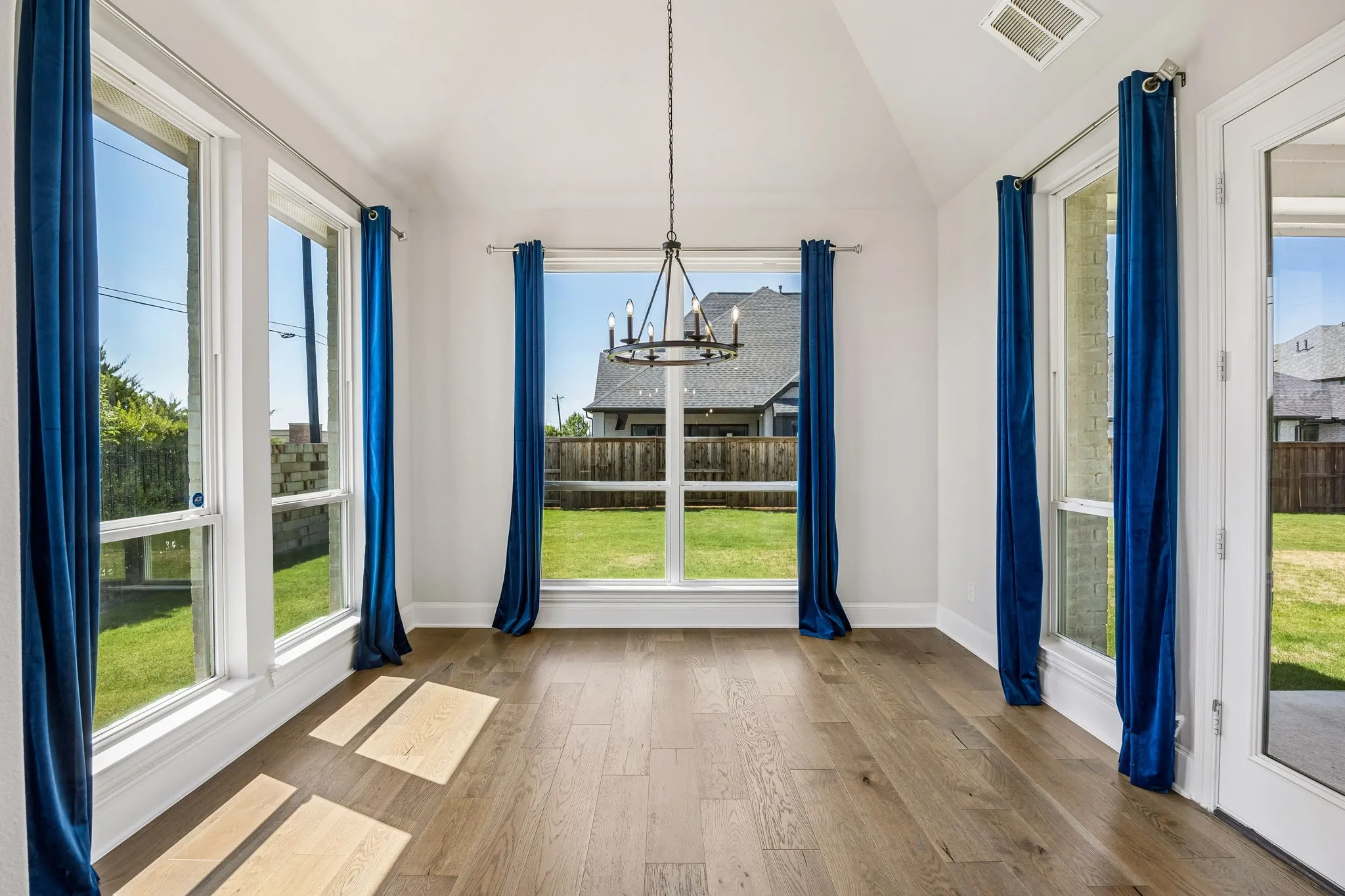 Single Family Residence For Rent in Denton County , 3721 Dewberry Lane, Prosper, Texas 75078, 5 Bedroom, 7 Bathroom, 3 Garage spaces, 4,643 Sqft, built in 2022, mls#21360627, Real Estate Agent in Prosper, Homes For Rent in Denton county, Homes For Rent in Prosper, Realtor in Prosper Texas, Real Estate Brokerage Independent Realty Texas, Luminita Cordes Realtor