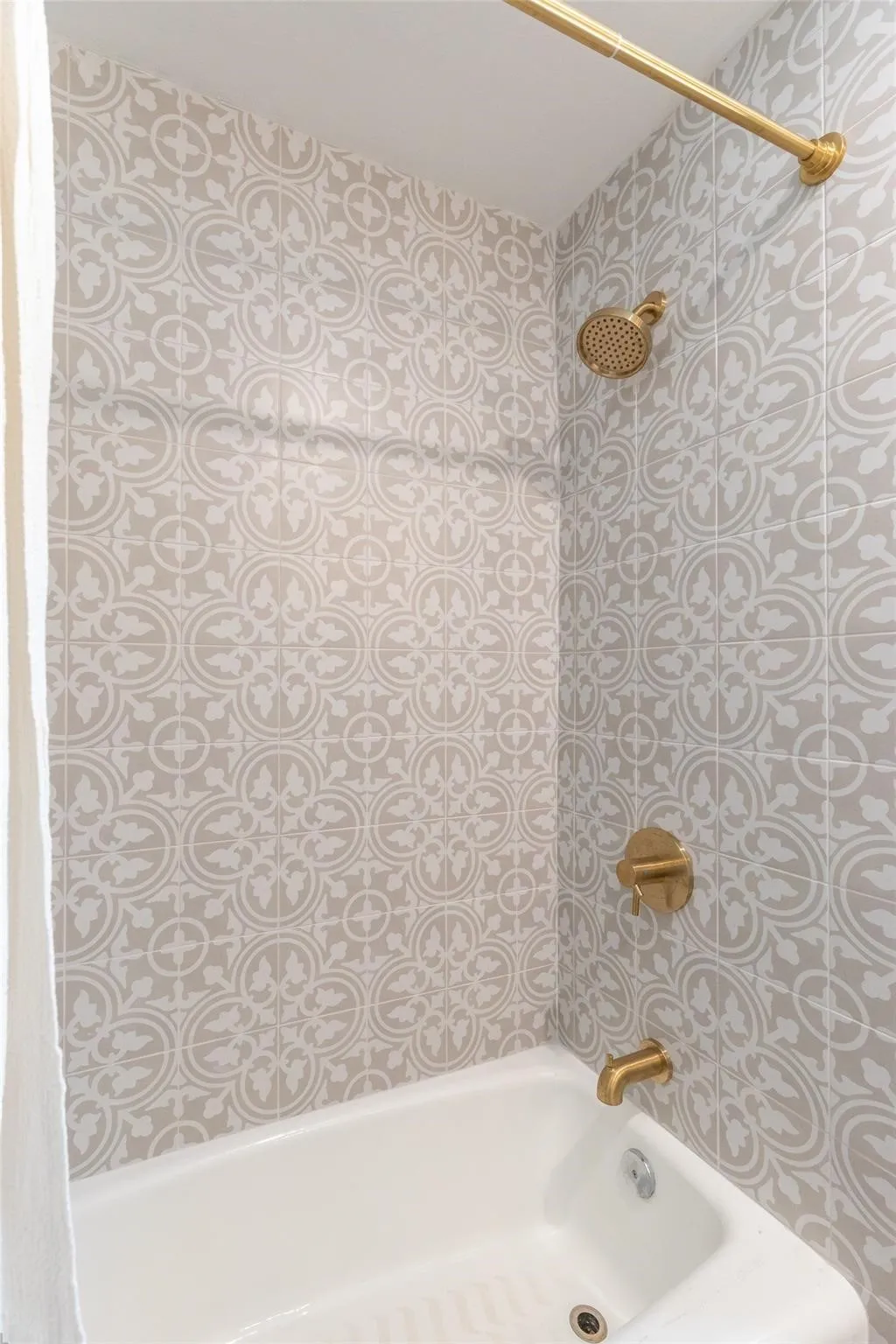 shower in main bath