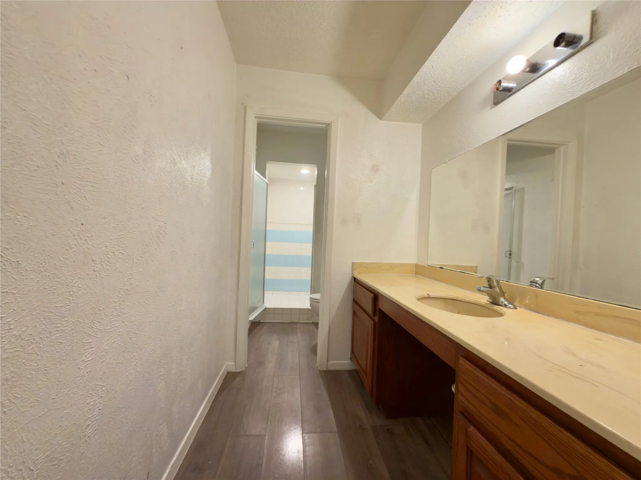 Condominium For Sale in Tarrant County , 6032 Westridge Lane 201, Fort Worth, Texas 76116, 3 Bedroom, 3 Bathroom, 2 Garage spaces, 1,792 Sqft, built in 1969, mls#21358231, Real Estate Agent in Fort Worth, Homes For Sale in Tarrant county, Homes For Sale in Fort Worth, Realtor in Fort Worth Texas, Real Estate Brokerage Independent Realty Texas, Luminita Cordes Realtor