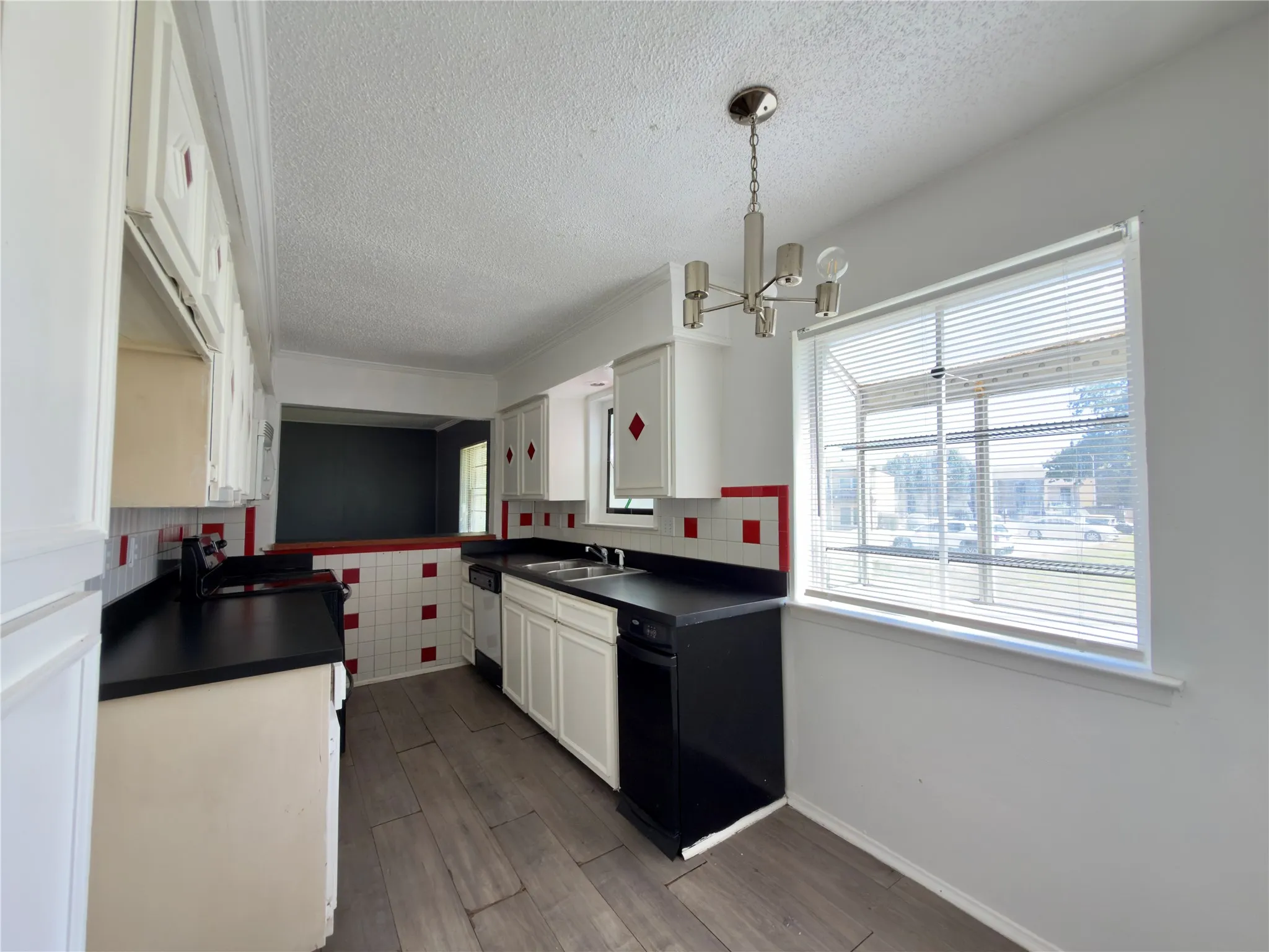 Condominium For Sale in Tarrant County , 6032 Westridge Lane 201, Fort Worth, Texas 76116, 3 Bedroom, 3 Bathroom, 2 Garage spaces, 1,792 Sqft, built in 1969, mls#21358231, Real Estate Agent in Fort Worth, Homes For Sale in Tarrant county, Homes For Sale in Fort Worth, Realtor in Fort Worth Texas, Real Estate Brokerage Independent Realty Texas, Luminita Cordes Realtor