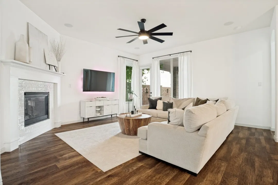 Single Family Residence For Sale in Collin County , 3257 Sky Lane, Celina, Texas 75009, 3 Bedroom, 2 Bathroom, 2 Garage spaces, 2,236 Sqft, built in 2016, mls#21360657, Real Estate Agent in Celina, Homes For Sale in Collin county, Homes For Sale in Celina, Realtor in Celina Texas, Real Estate Brokerage Independent Realty Texas, Luminita Cordes Realtor