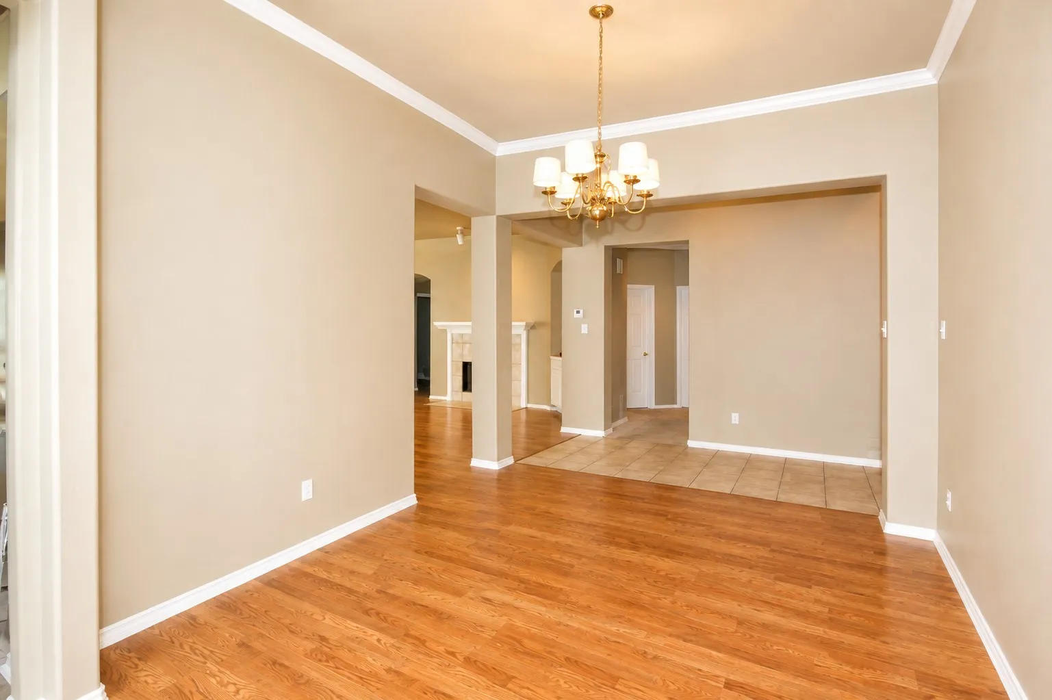 Single Family Residence For Sale in Bexar County , 7 Nikita Drive, San Antonio, Texas 78248, 4 Bedroom, 2 Bathroom, 2 Garage spaces, 2,128 Sqft, built in 1996, Price $415,000, mls#21356143, Real Estate Agent in San Antonio, Homes For Sale in Bexar county, Homes For Sale in San Antonio, Realtor in San Antonio Texas, Real Estate Brokerage Independent Realty Texas, Luminita Cordes Realtor
