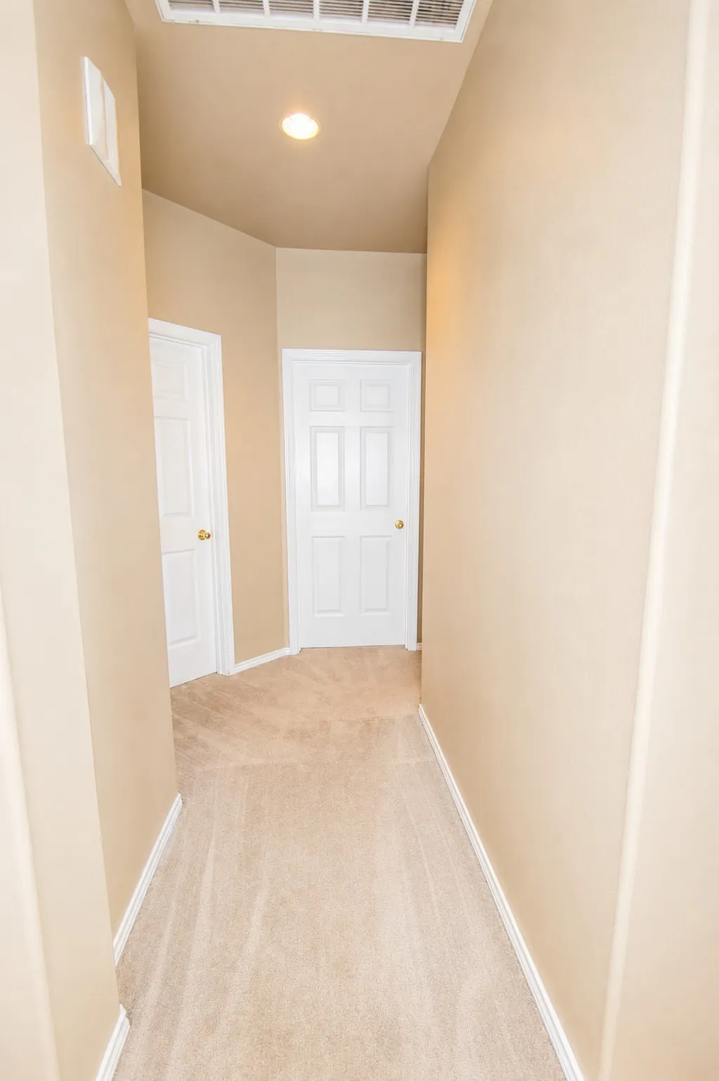 Single Family Residence For Sale in Bexar County , 7 Nikita Drive, San Antonio, Texas 78248, 4 Bedroom, 2 Bathroom, 2 Garage spaces, 2,128 Sqft, built in 1996, Price $415,000, mls#21356143, Real Estate Agent in San Antonio, Homes For Sale in Bexar county, Homes For Sale in San Antonio, Realtor in San Antonio Texas, Real Estate Brokerage Independent Realty Texas, Luminita Cordes Realtor