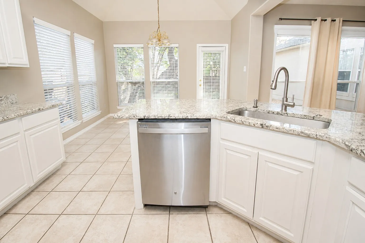 Single Family Residence For Sale in Bexar County , 7 Nikita Drive, San Antonio, Texas 78248, 4 Bedroom, 2 Bathroom, 2 Garage spaces, 2,128 Sqft, built in 1996, Price $415,000, mls#21356143, Real Estate Agent in San Antonio, Homes For Sale in Bexar county, Homes For Sale in San Antonio, Realtor in San Antonio Texas, Real Estate Brokerage Independent Realty Texas, Luminita Cordes Realtor