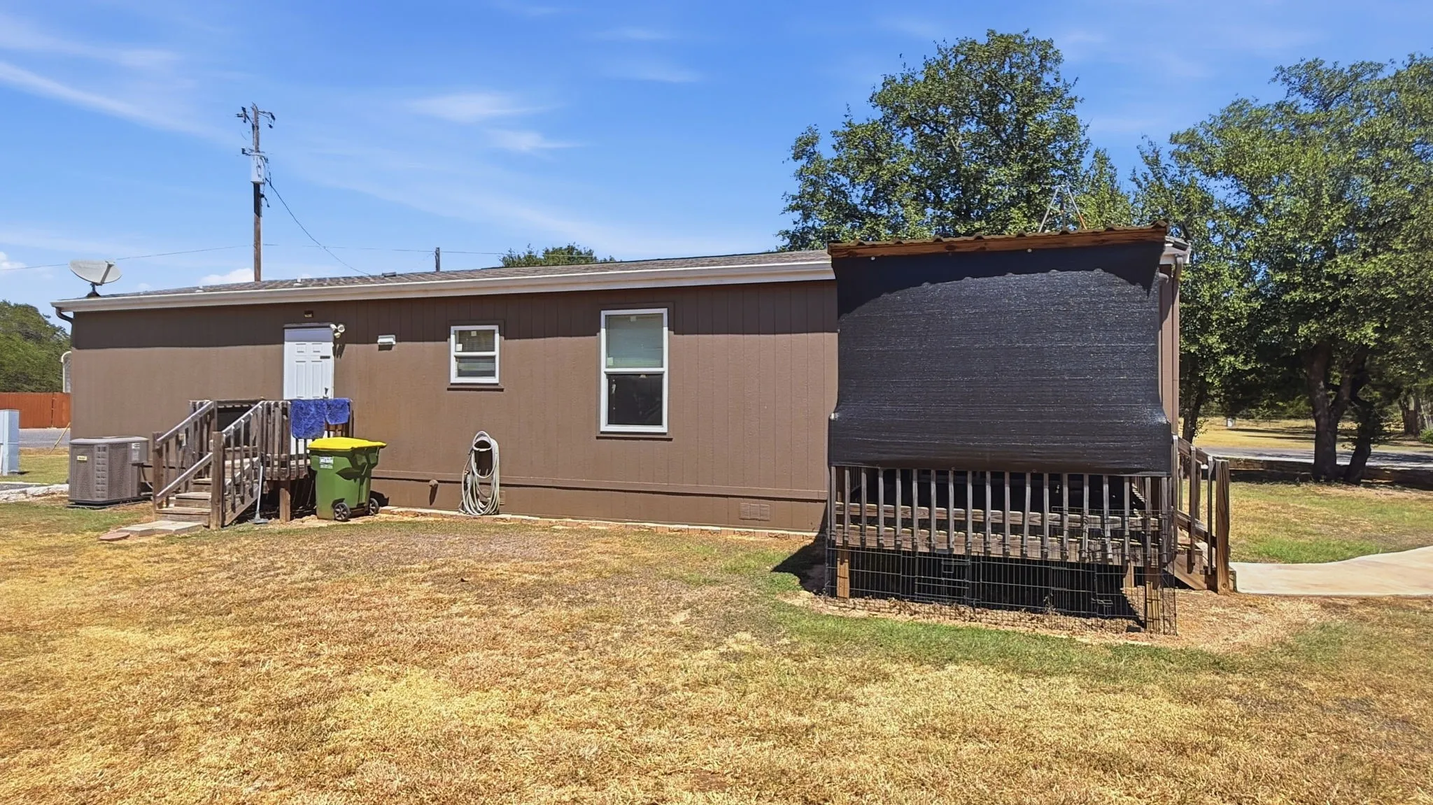 10X10 covered back deck off bedroom 3
