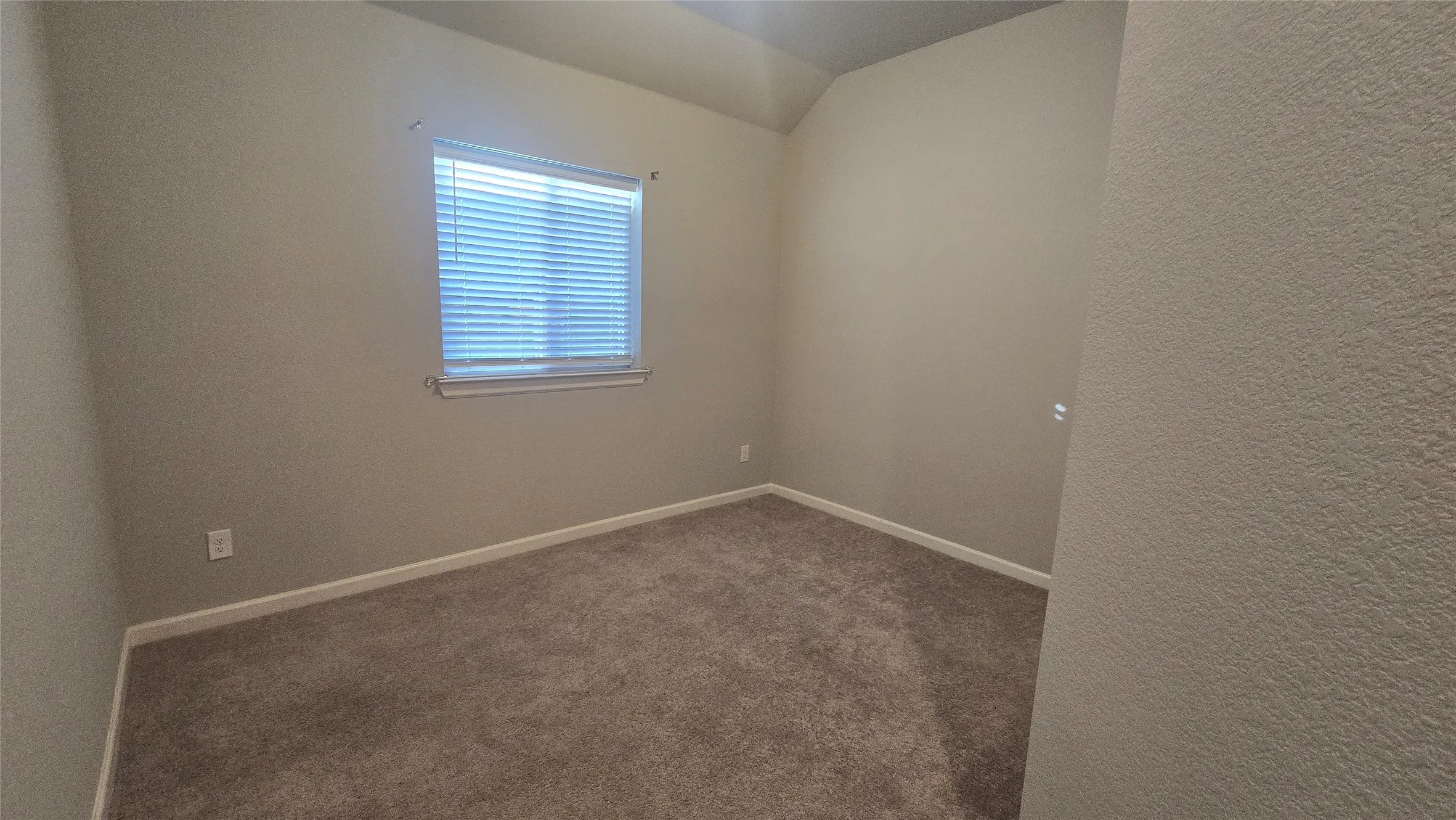 Single Family Residence For Sale in Tarrant County , 4805 Briarwood Drive, Haltom City, Texas 76137, 4 Bedroom, 3 Bathroom, 3 Garage spaces, 2,649 Sqft, built in 2020, mls#21360413, Real Estate Agent in Haltom City, Homes For Sale in Tarrant county, Homes For Sale in Haltom City, Realtor in Haltom City Texas, Real Estate Brokerage Independent Realty Texas, Luminita Cordes Realtor